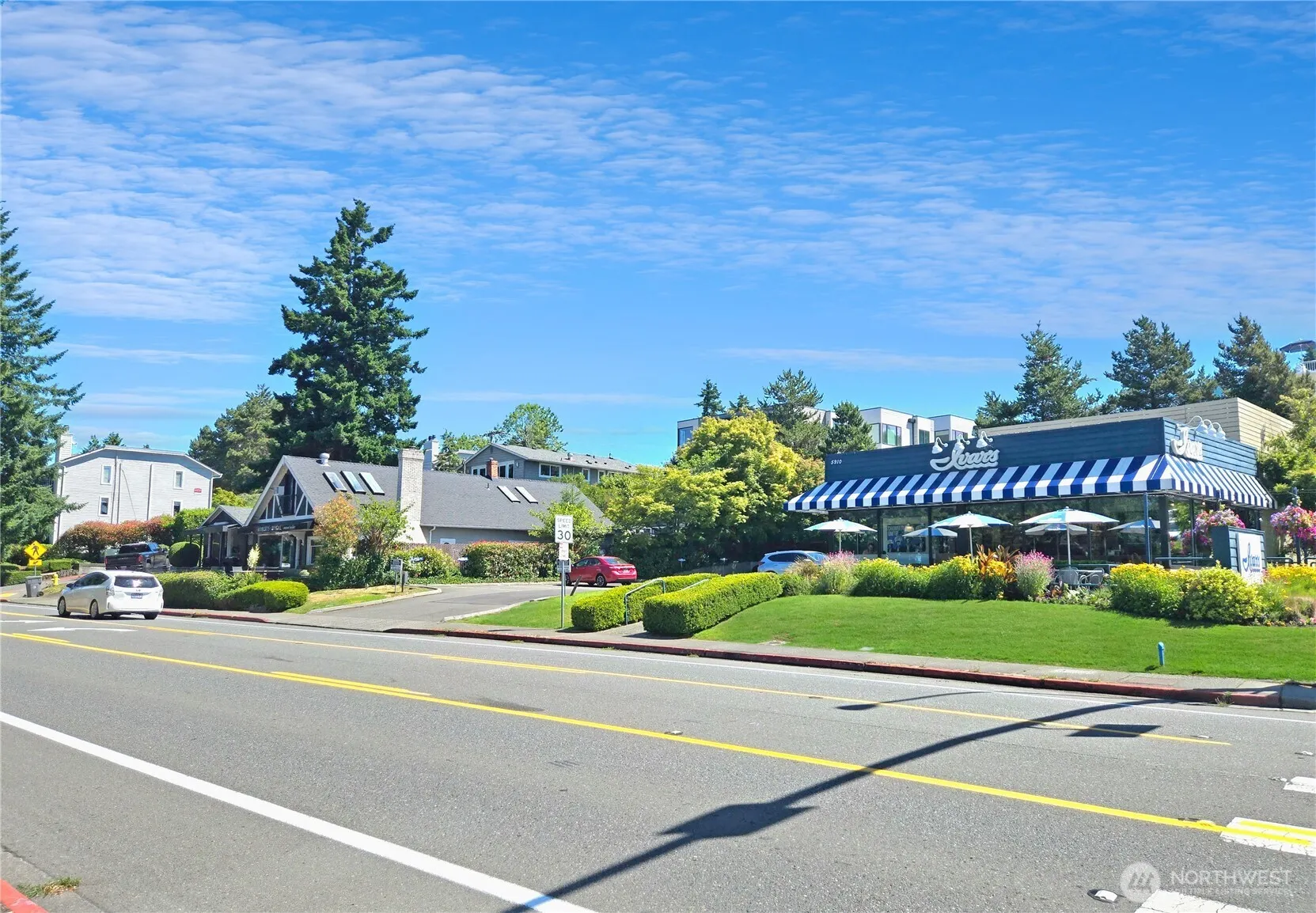 10110 NE 60th Street #107, Kirkland, WA 98033