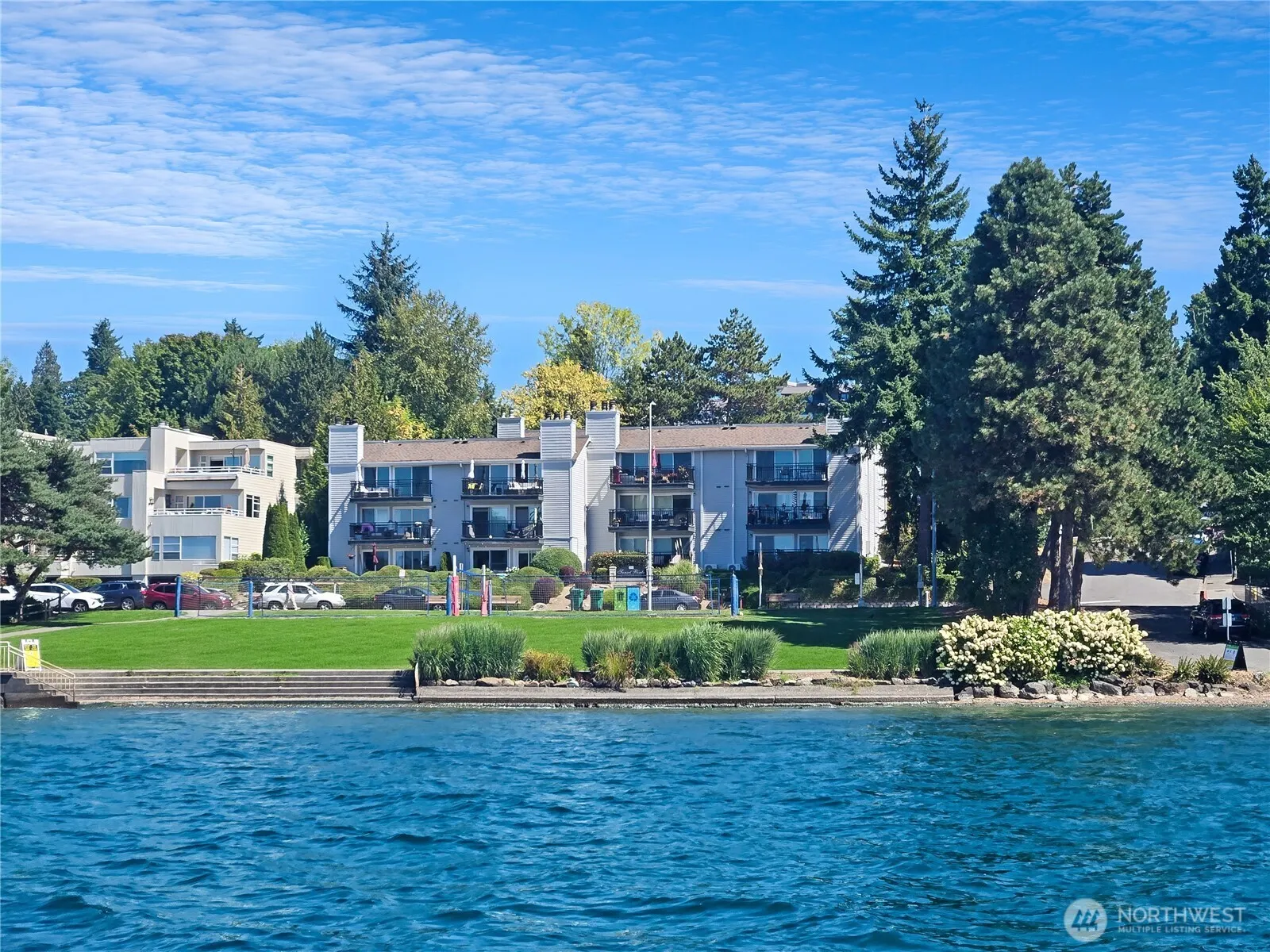 10110 NE 60th Street #107, Kirkland, WA 98033