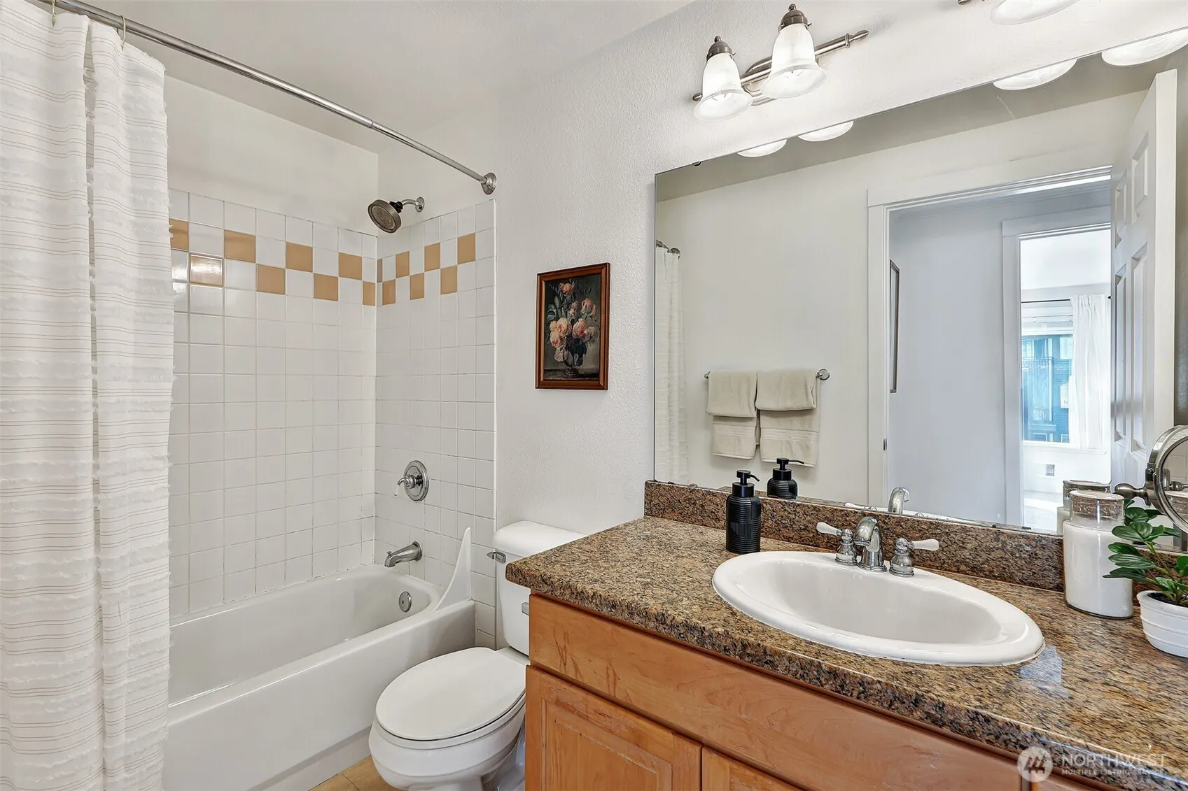 10110 NE 60th Street #107, Kirkland, WA 98033