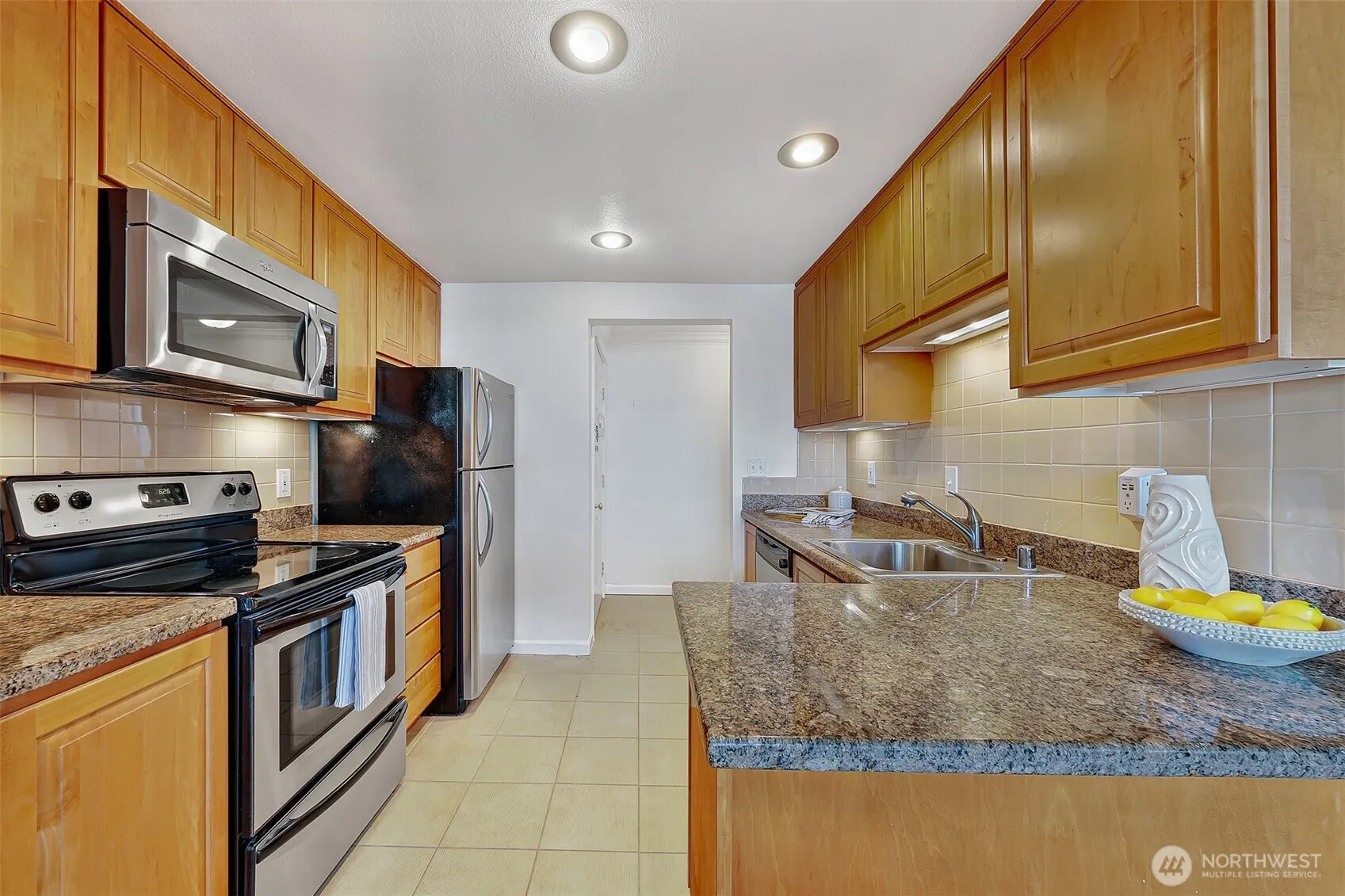 10110 NE 60th Street #107, Kirkland, WA 98033