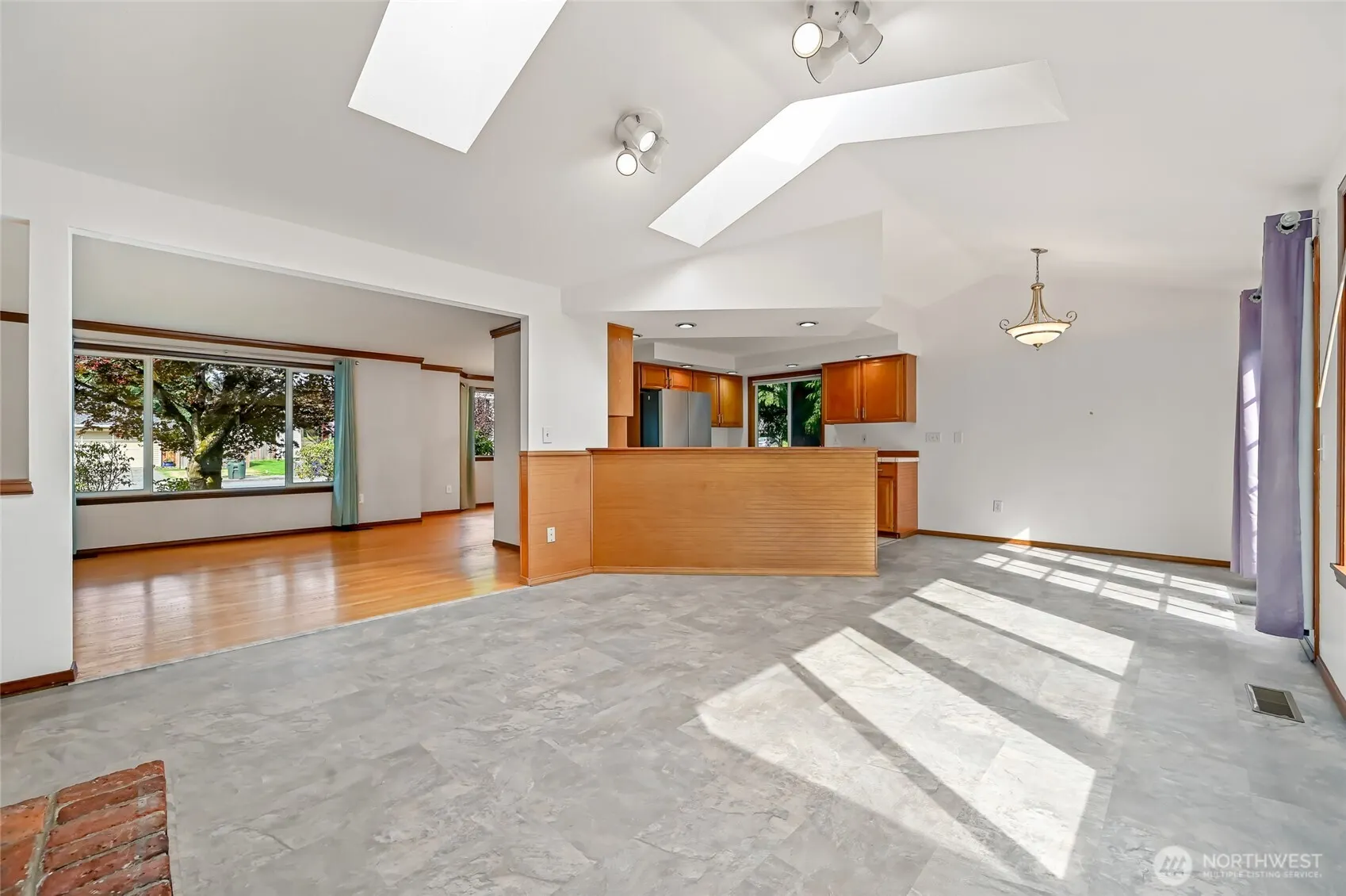 24225 15 Place SE, Bothell, WA 98021