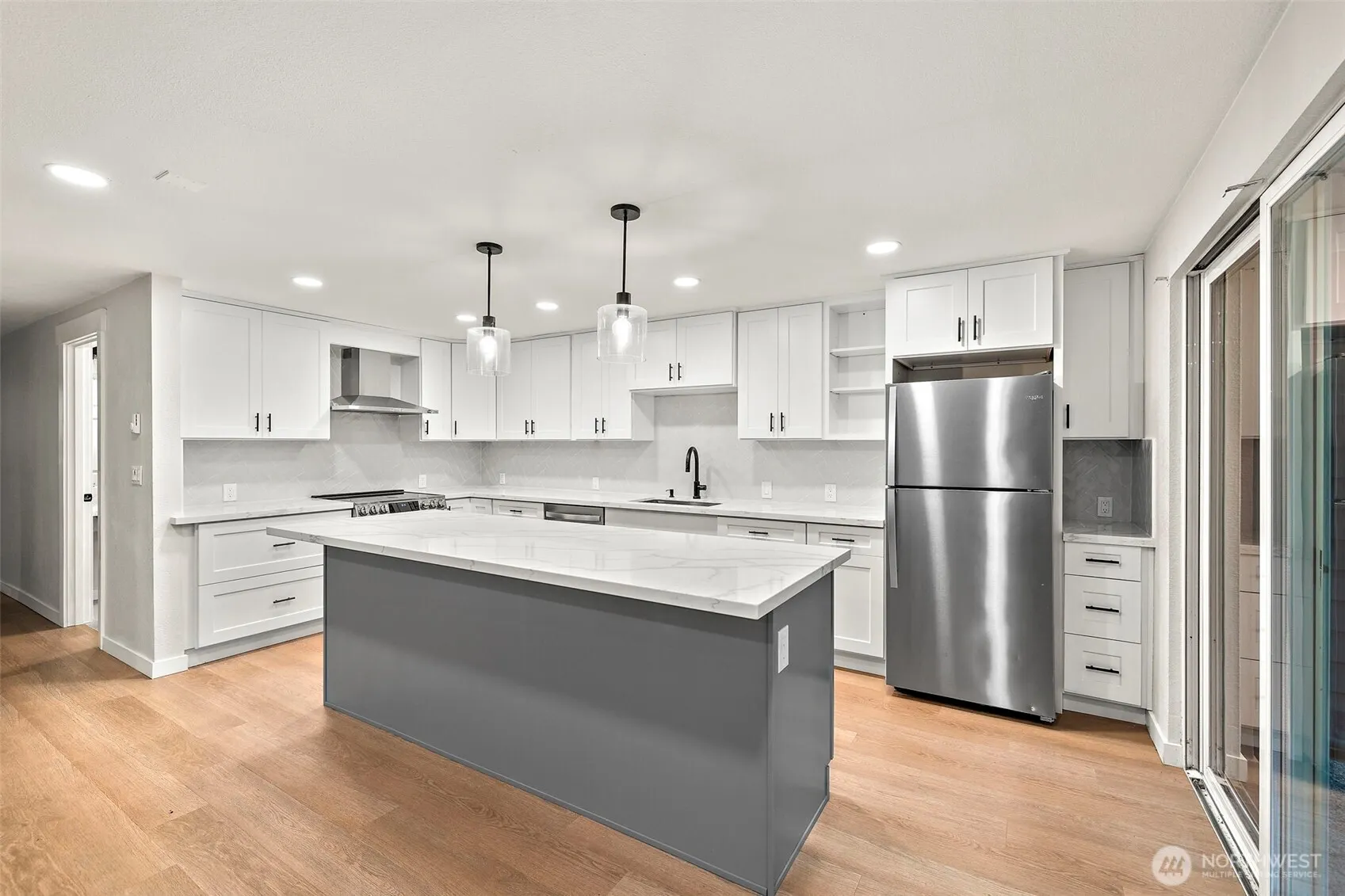 200 Mountain Park Blvd SW SW #A103, Issaquah, WA 98027