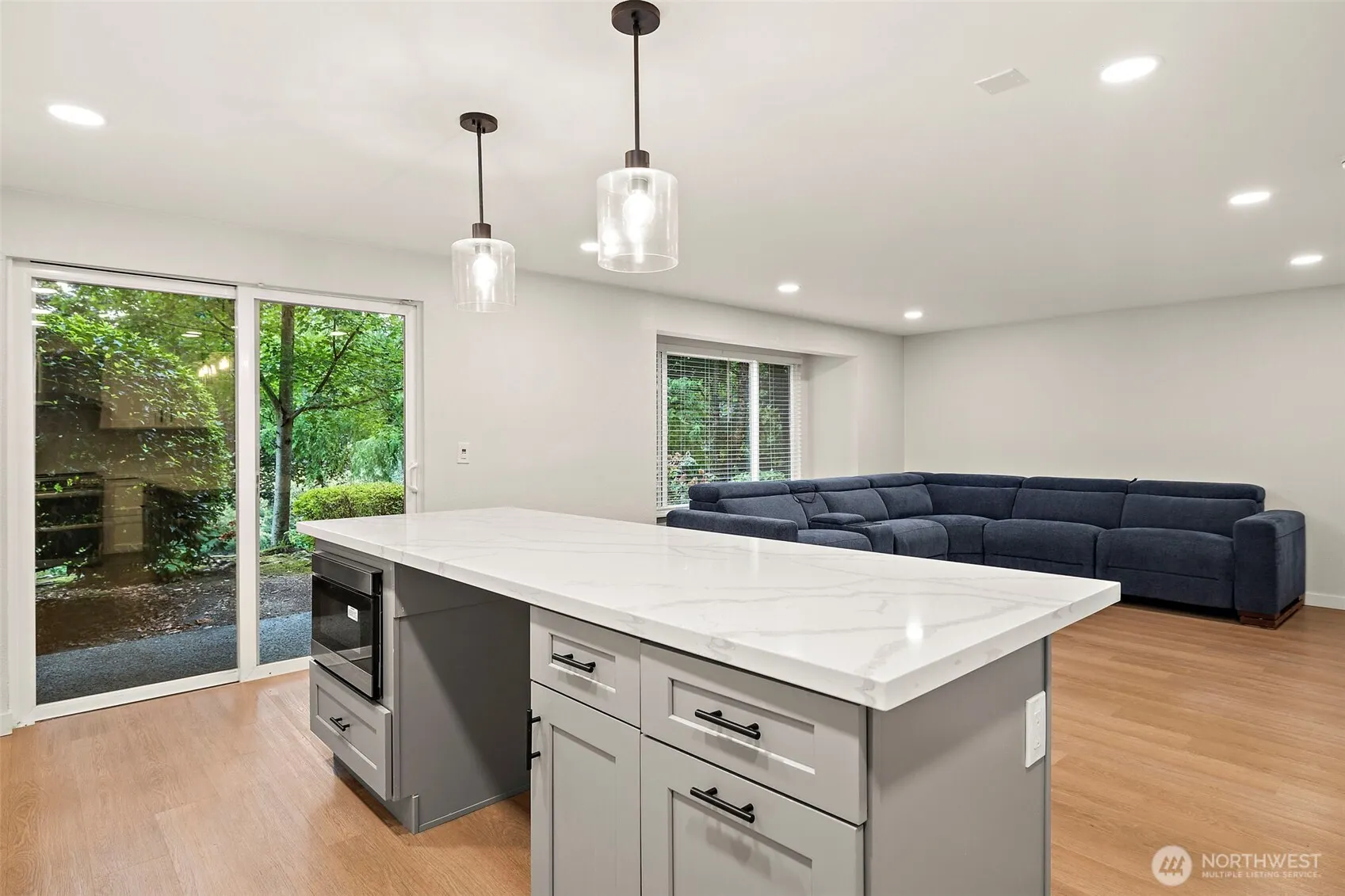 200 Mountain Park Blvd SW SW #A103, Issaquah, WA 98027