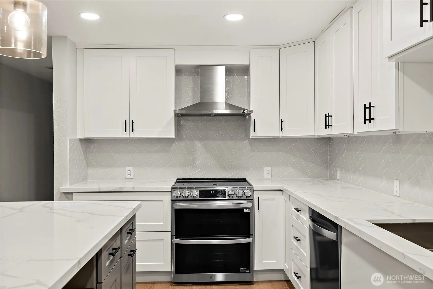 200 Mountain Park Blvd SW SW #A103, Issaquah, WA 98027