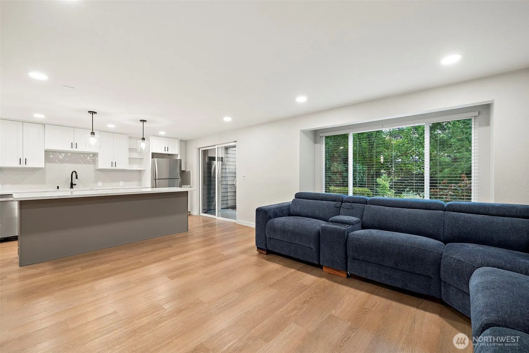 200 Mountain Park Blvd SW SW #A103, Issaquah, WA 98027
