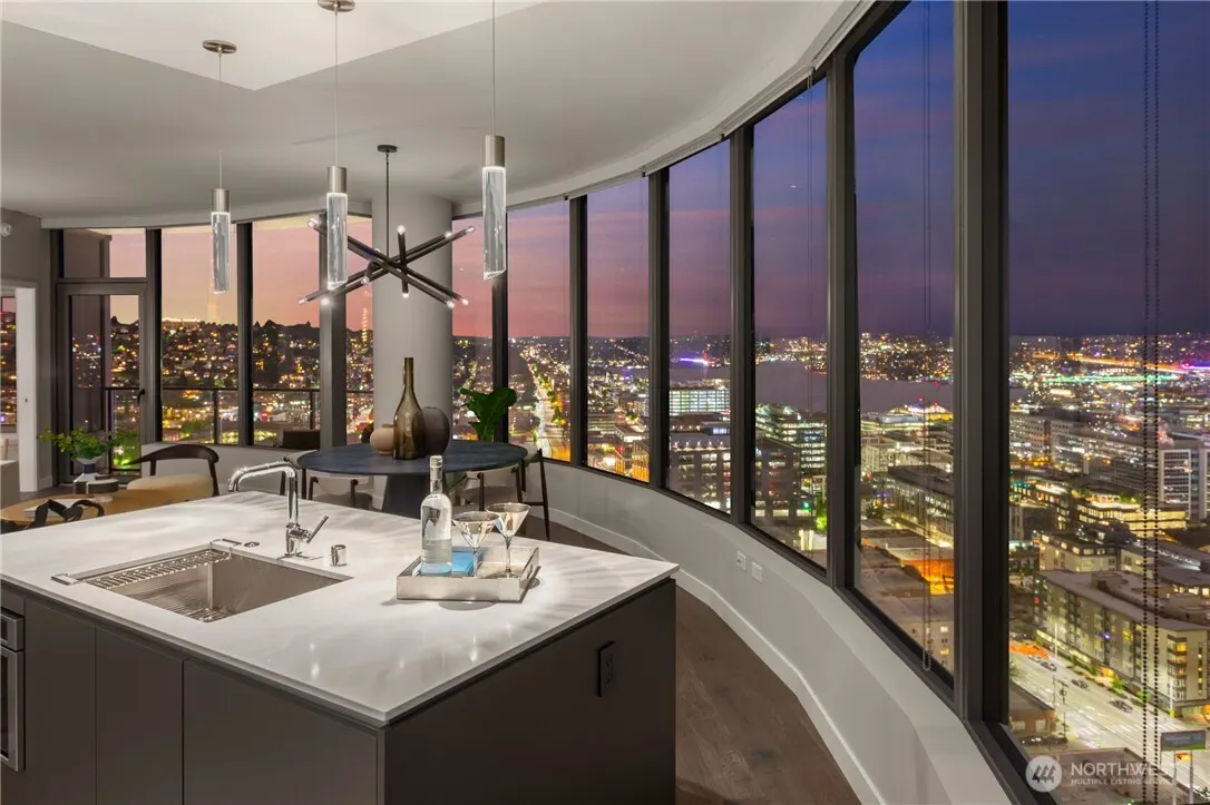 2510 6th Avenue #3602, Seattle, WA 98121