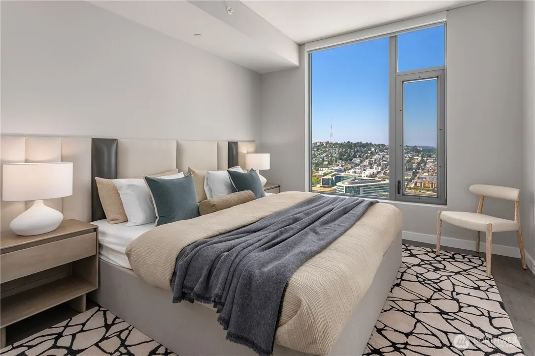 2510 6th Avenue #3602, Seattle, WA 98121