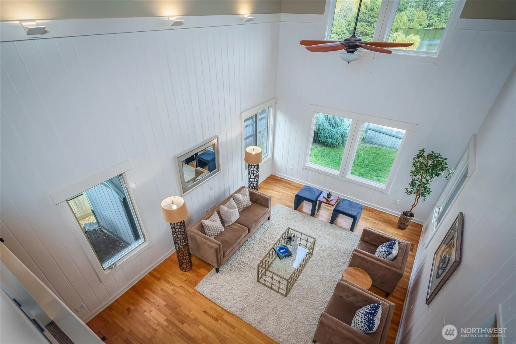 937 N 71st Street , Seattle, WA 98103
