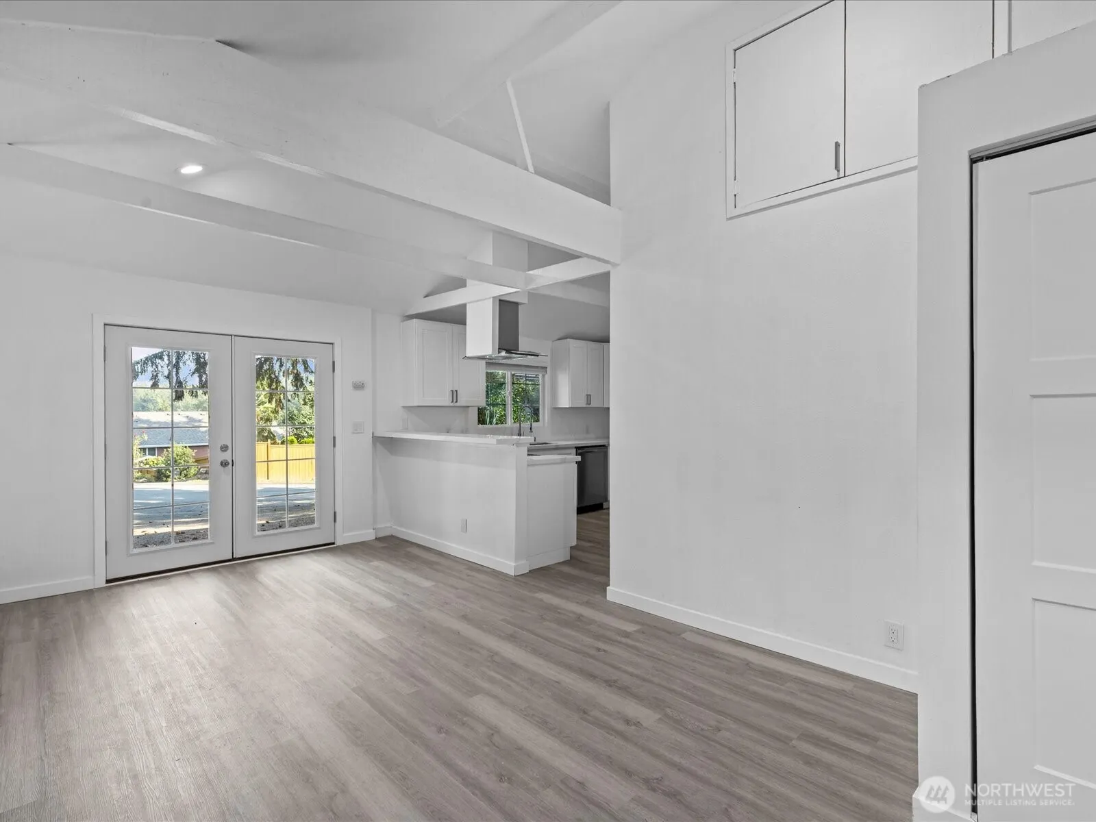 1140 E Seattle Street , Kent, WA 98030-6012