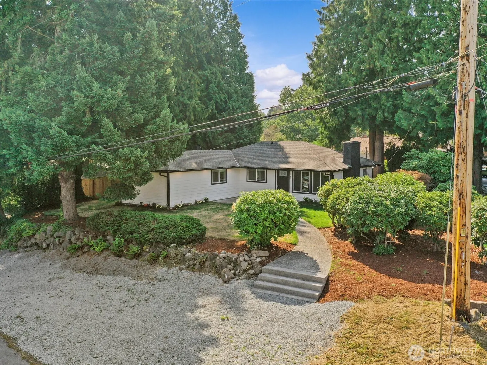 1140 E Seattle Street , Kent, WA 98030-6012
