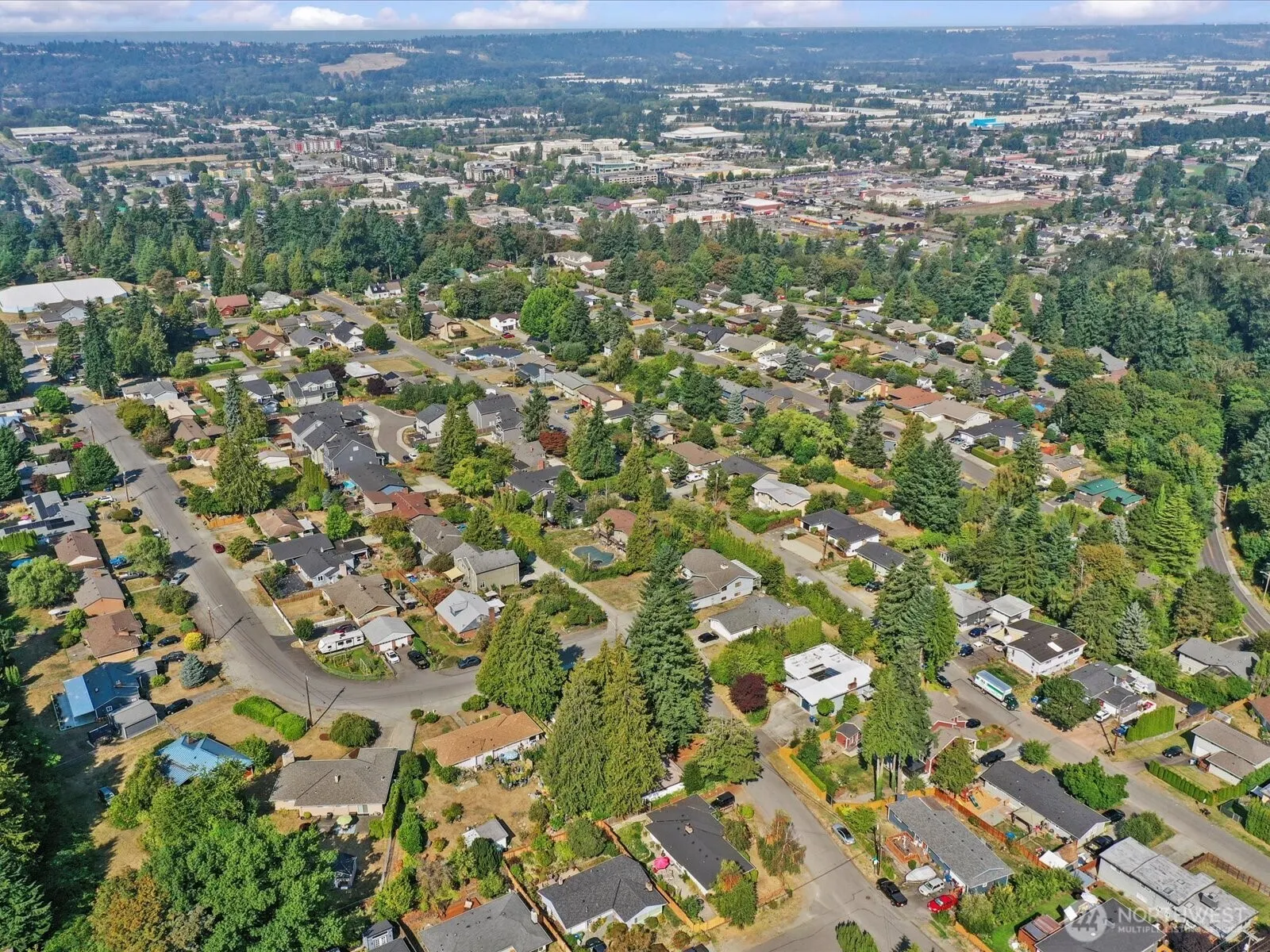 1140 E Seattle Street , Kent, WA 98030-6012