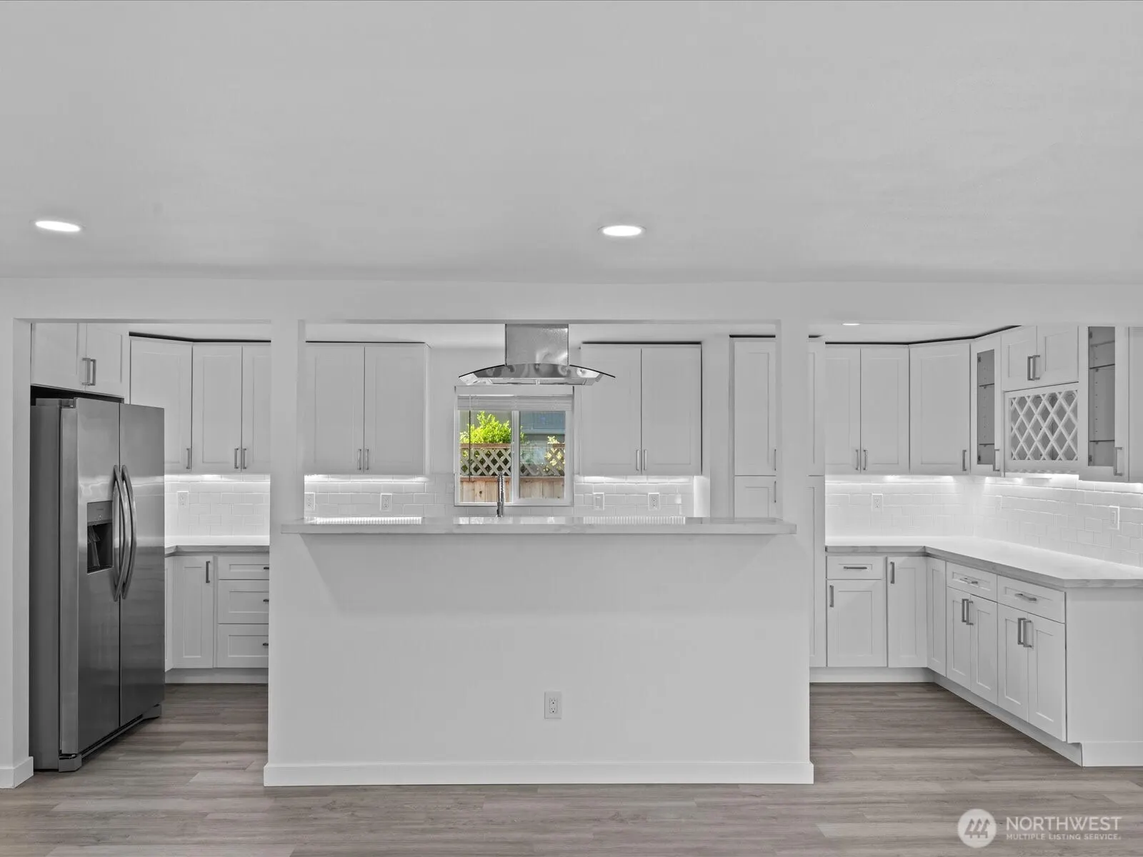 1140 E Seattle Street , Kent, WA 98030-6012
