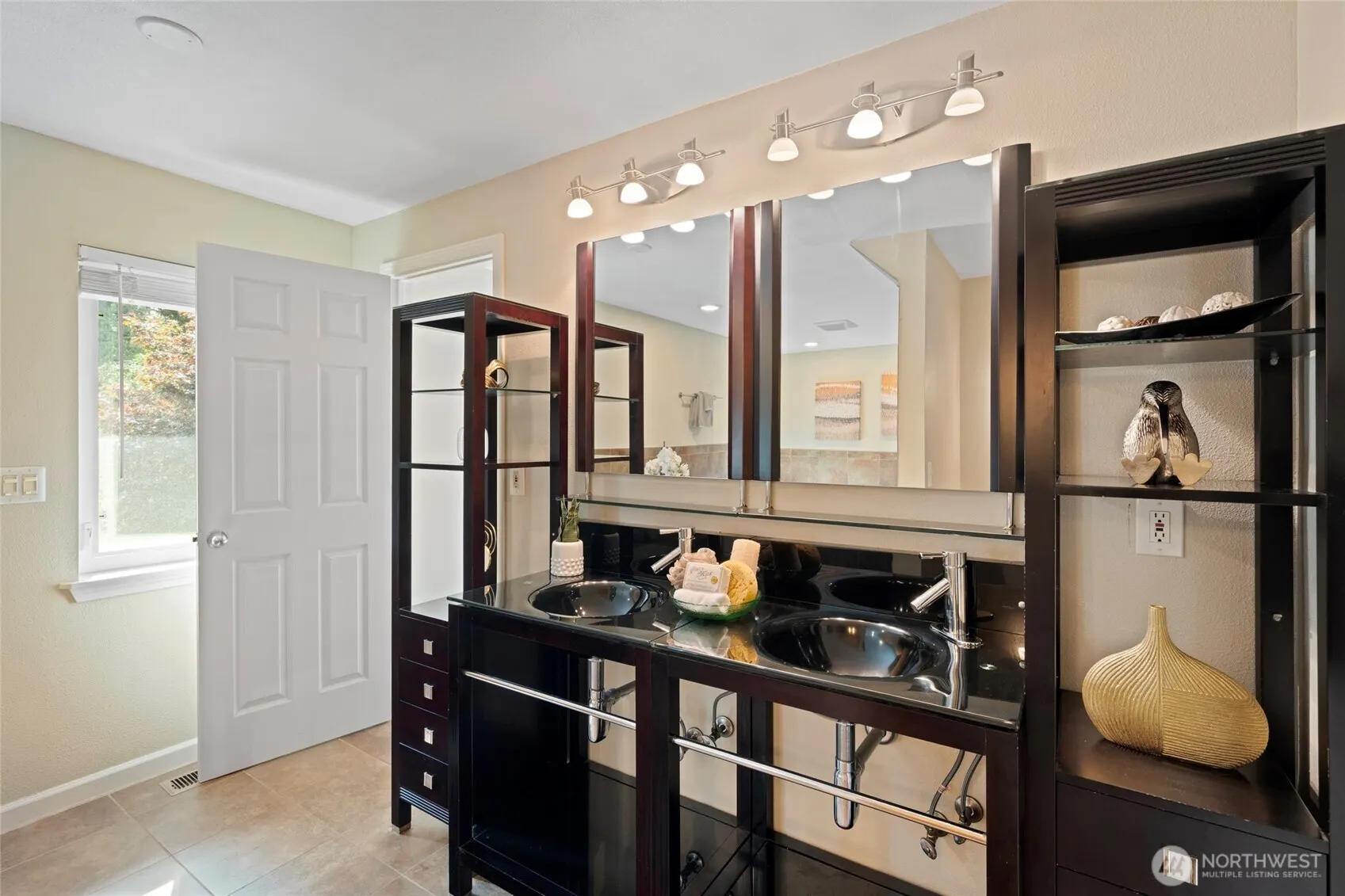 2327 117th Street , Seattle, WA 98133