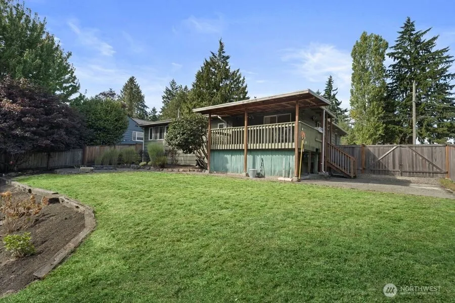 2327 117th Street , Seattle, WA 98133