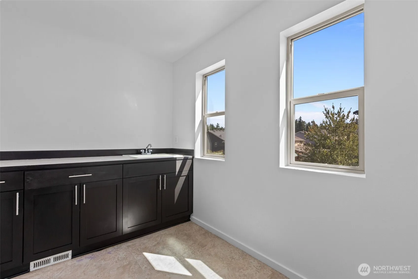 22901 98th Place S, Kent, WA 98031