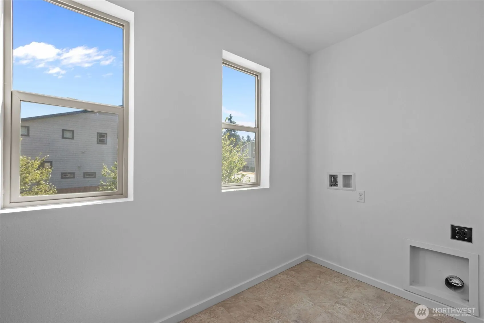 22901 98th Place S, Kent, WA 98031
