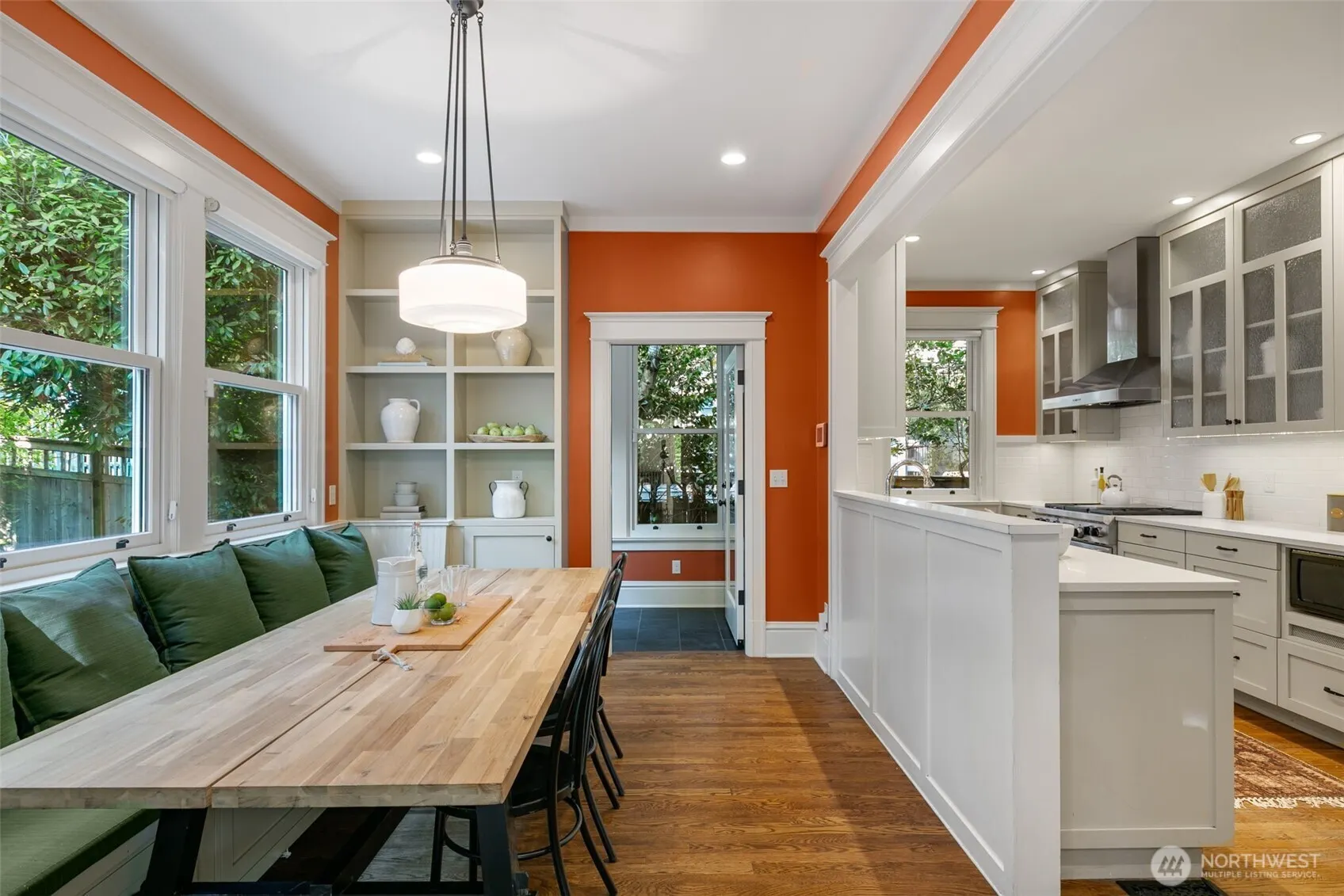 803 15th Avenue E, Seattle, WA 98112