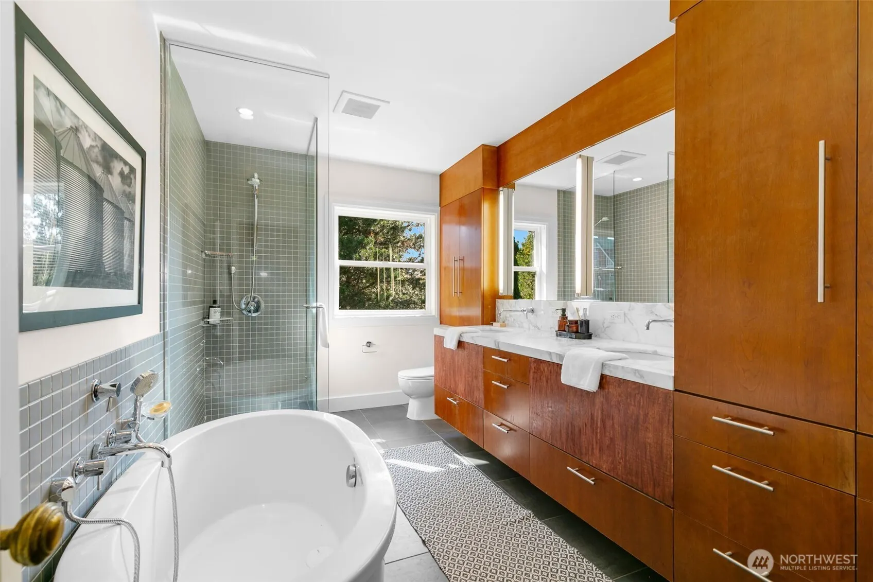 803 15th Avenue E, Seattle, WA 98112