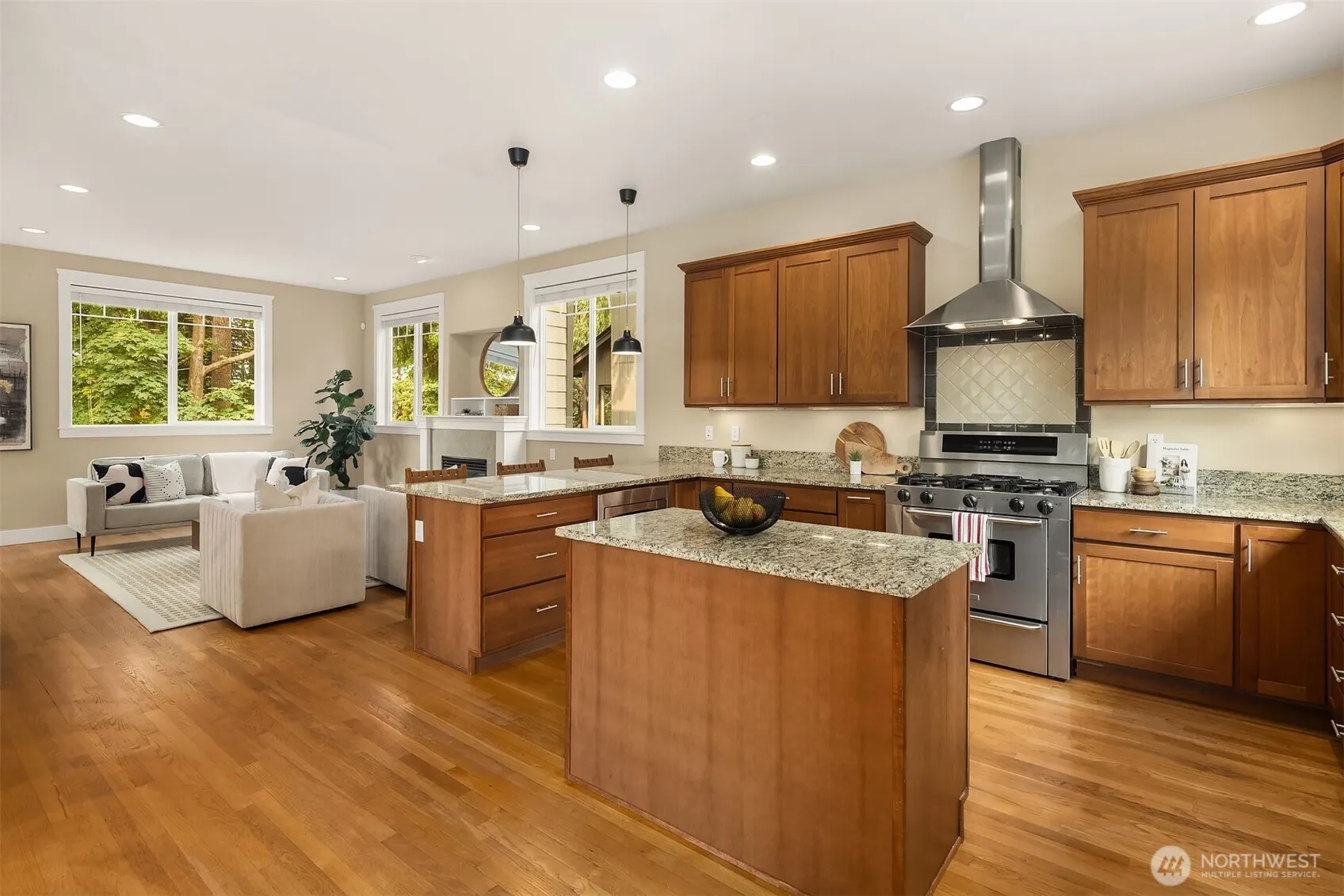 10334 46th Avenue NE, Seattle, WA 98125