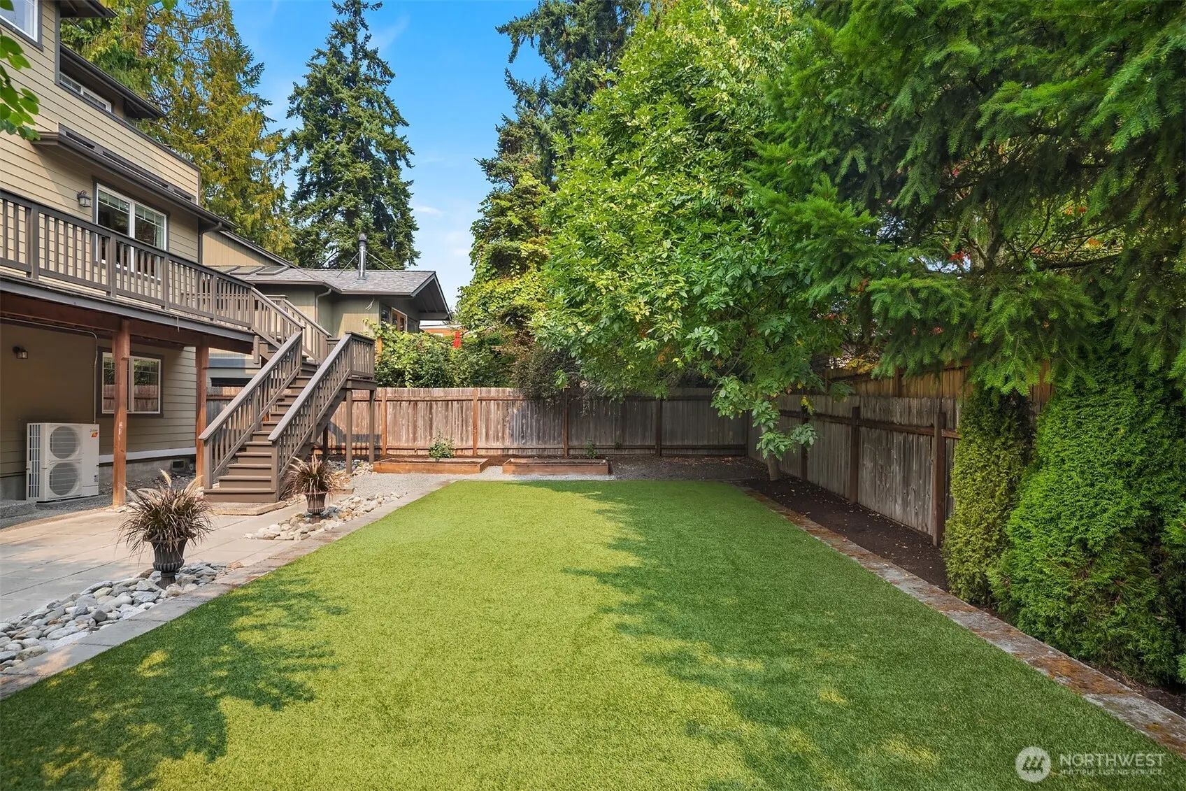 10334 46th Avenue NE, Seattle, WA 98125