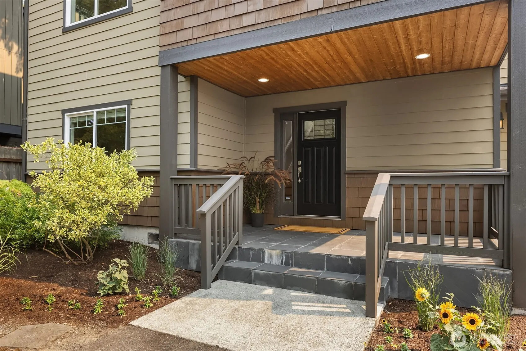 10334 46th Avenue NE, Seattle, WA 98125