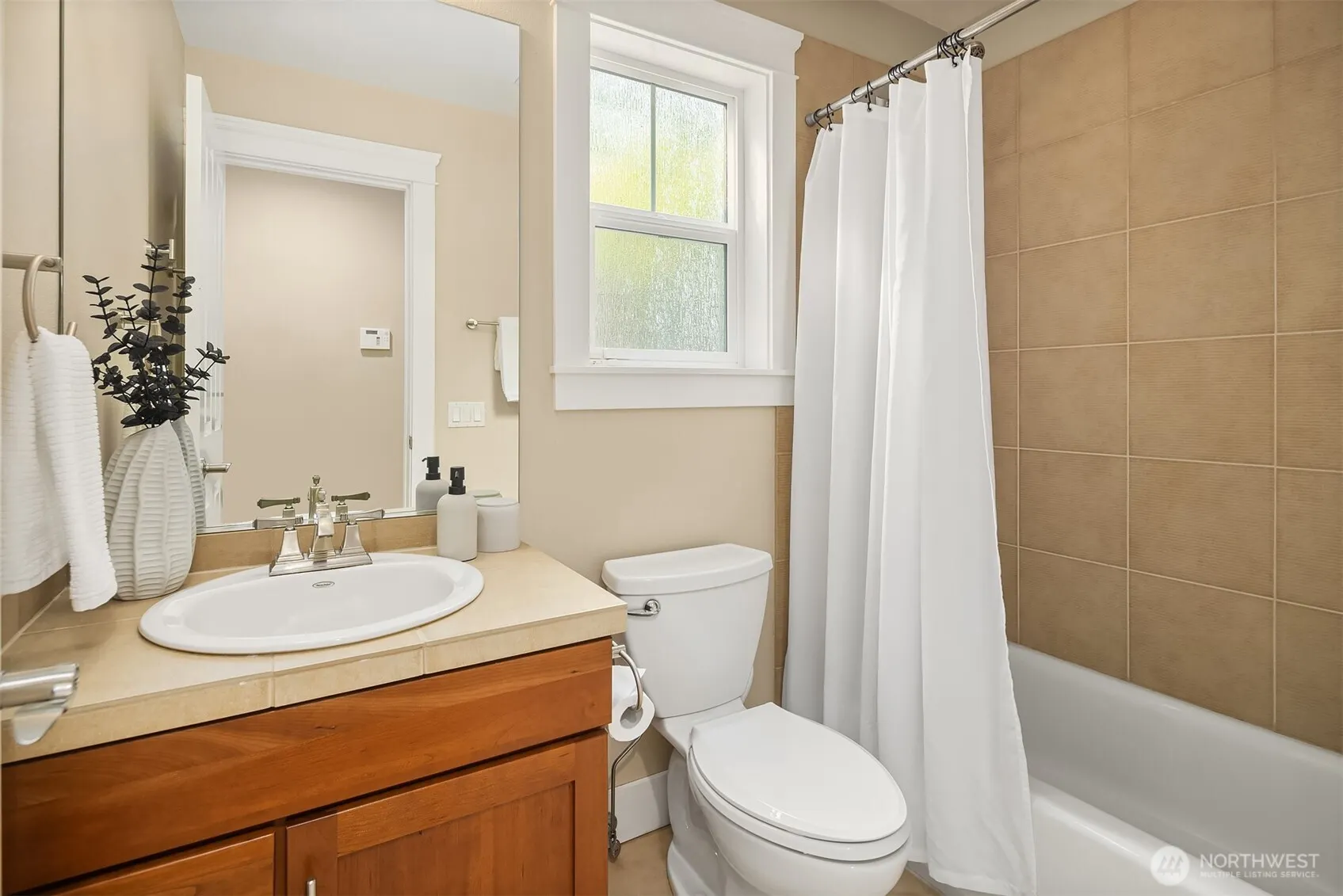 10334 46th Avenue NE, Seattle, WA 98125