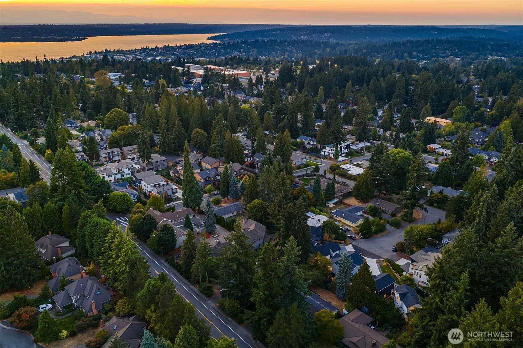 7022 127th Avenue NE, Kirkland, WA 98033