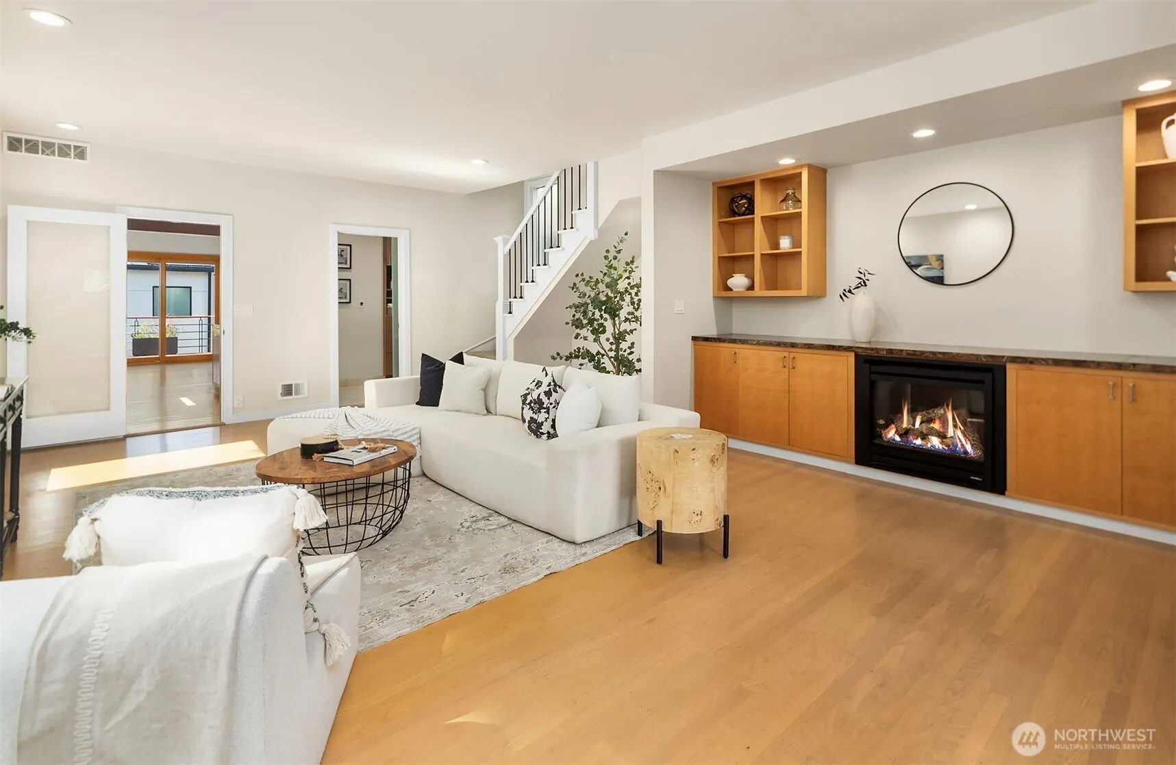 1927 10th Avenue W, Seattle, WA 98119