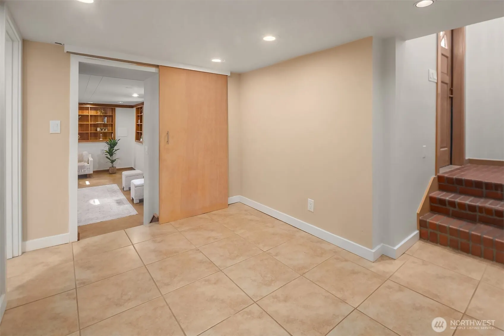 1927 10th Avenue W, Seattle, WA 98119