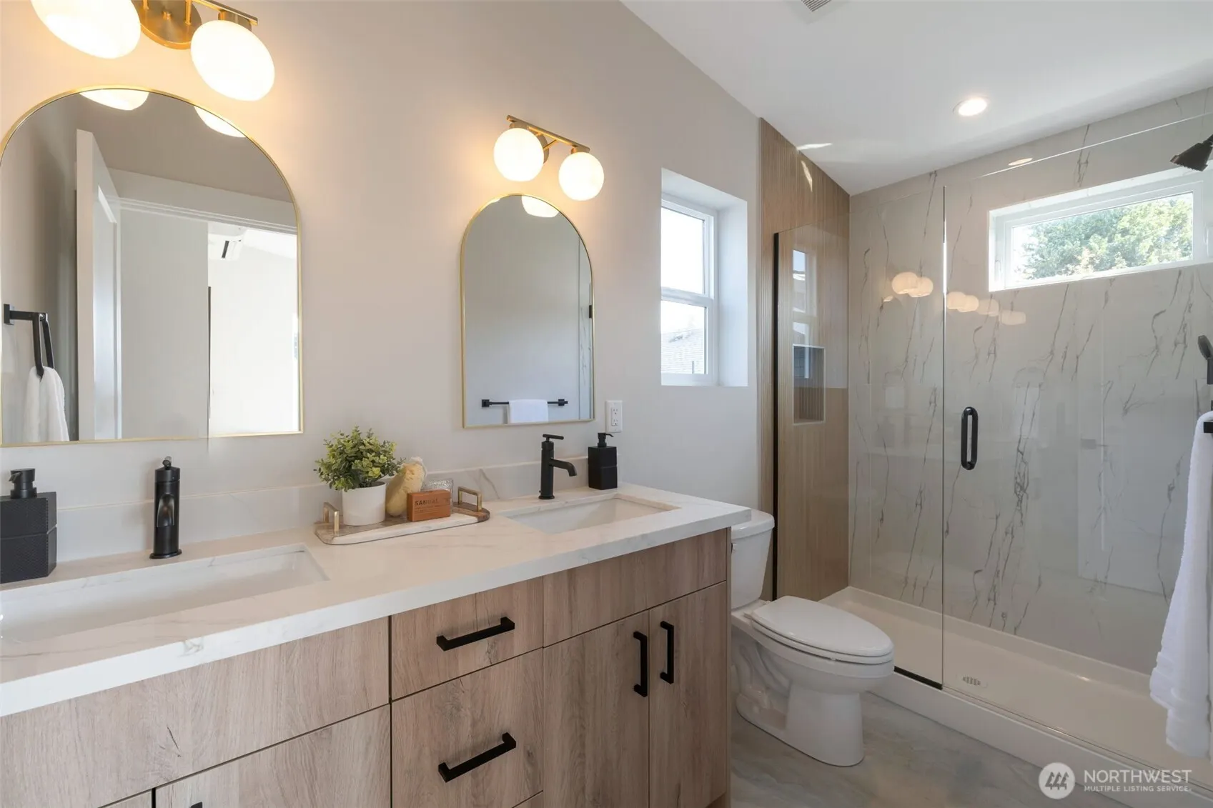 1603 SW Kenyon Street , Seattle, WA 98106
