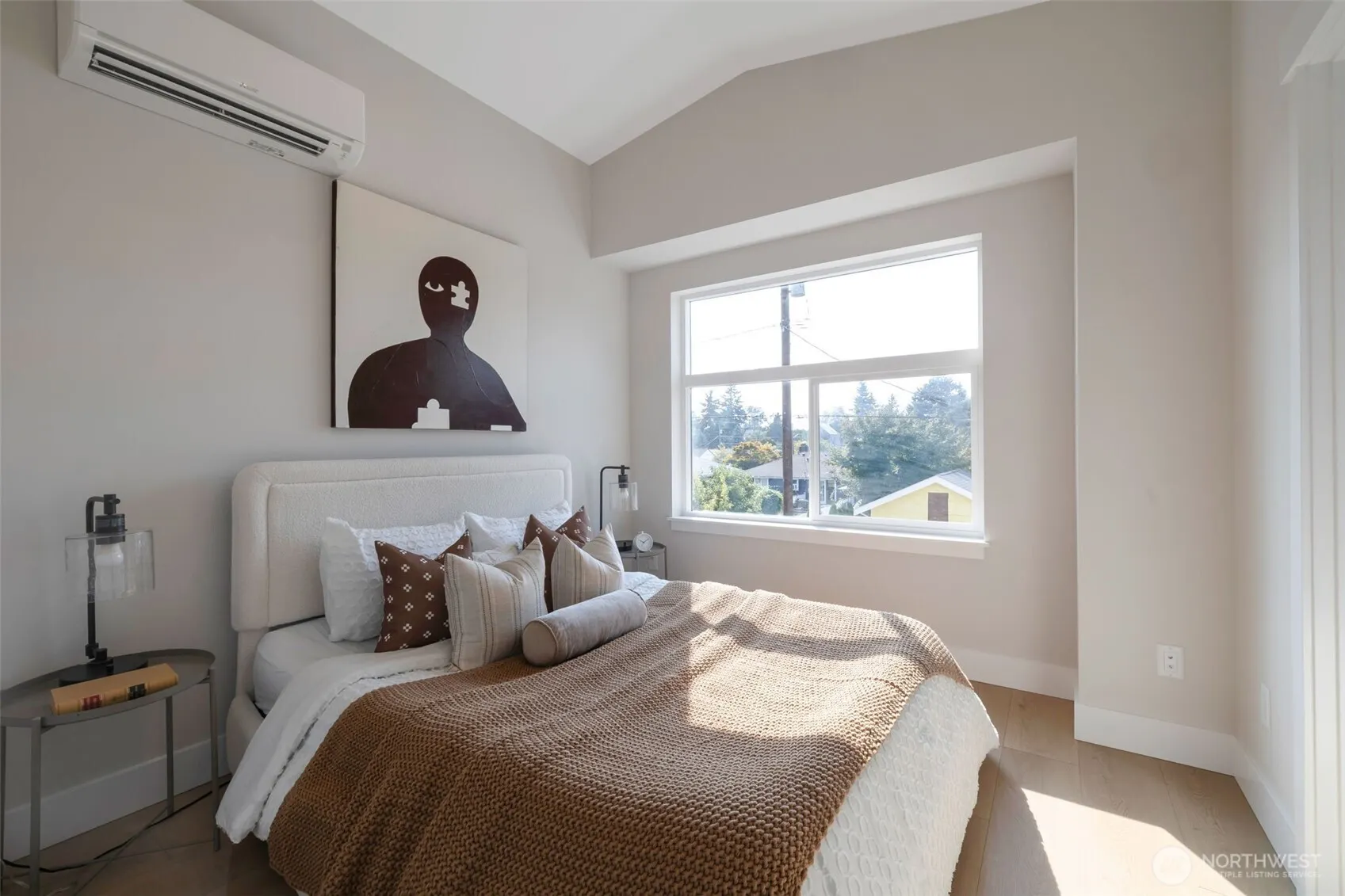 1603 SW Kenyon Street , Seattle, WA 98106
