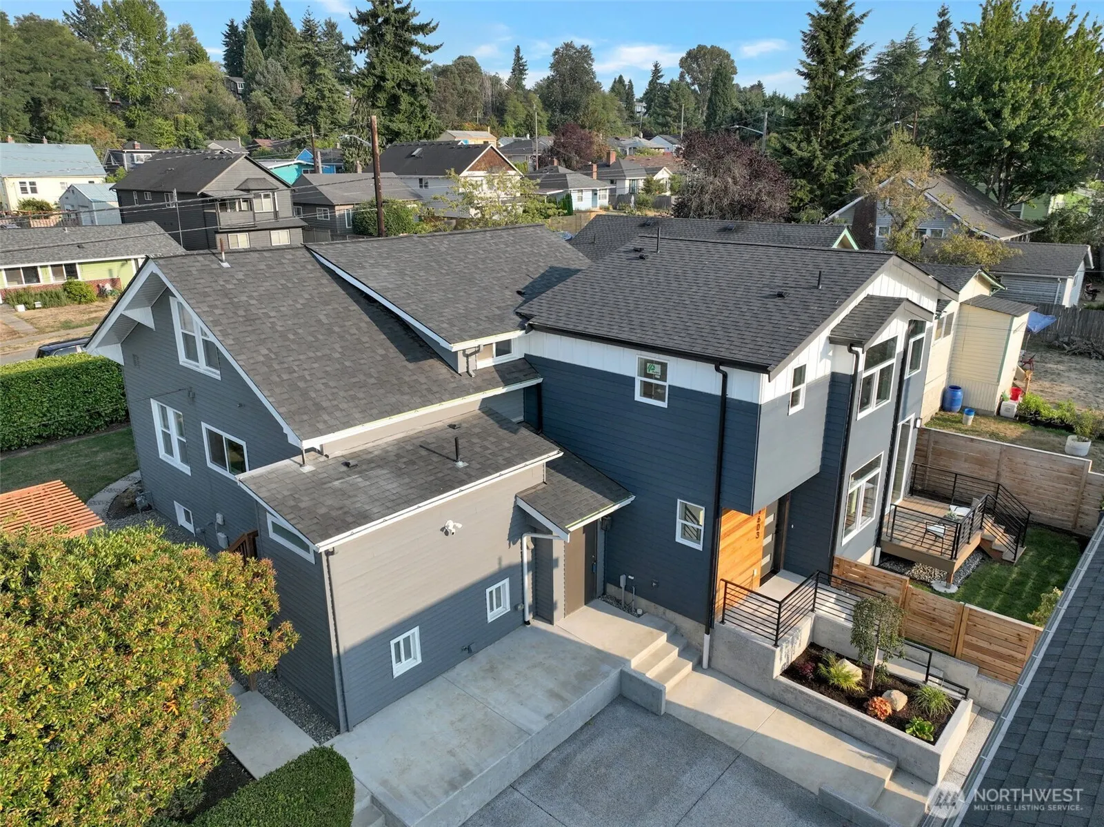 1603 SW Kenyon Street , Seattle, WA 98106