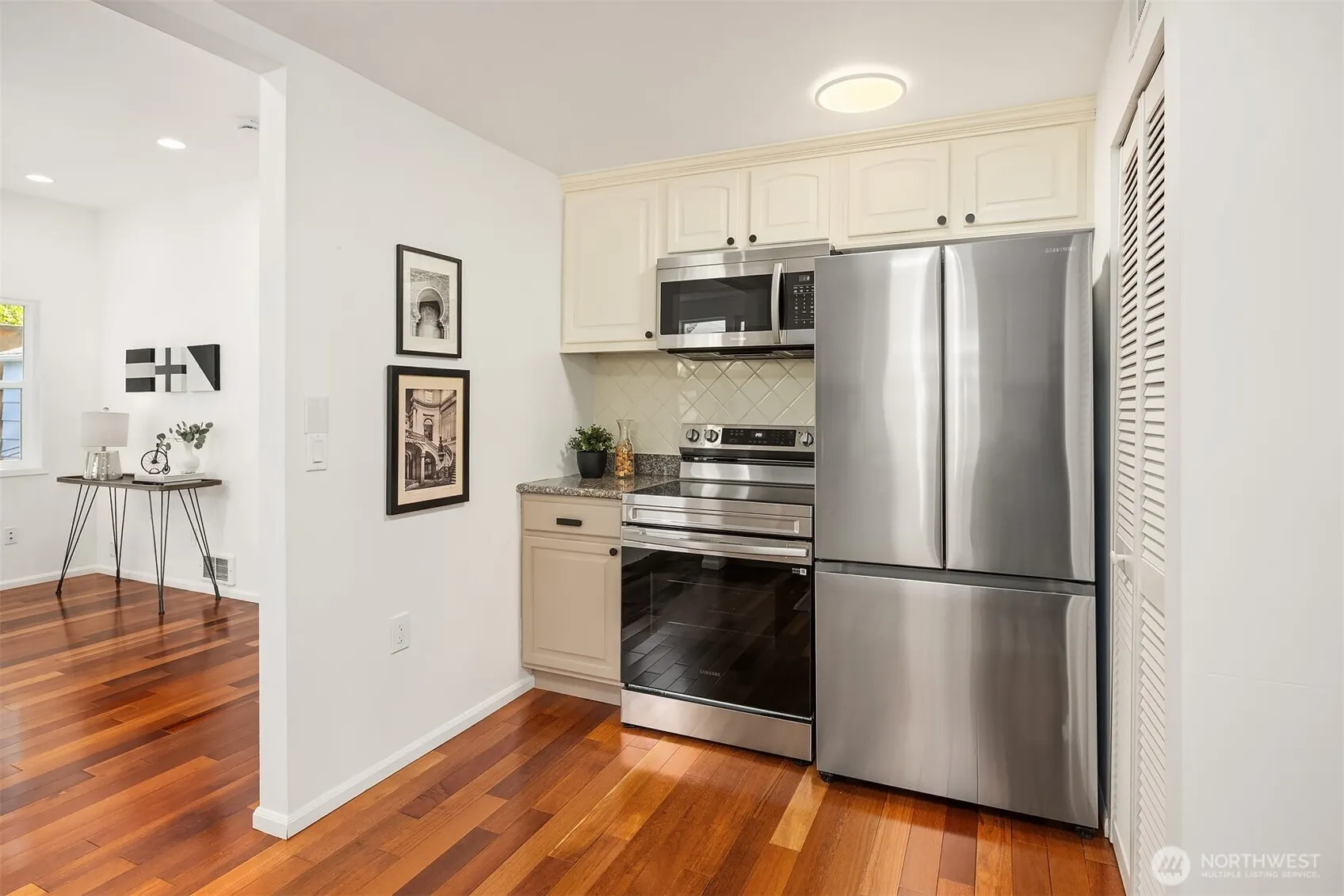 7054 38th Avenue NE, Seattle, WA 98115