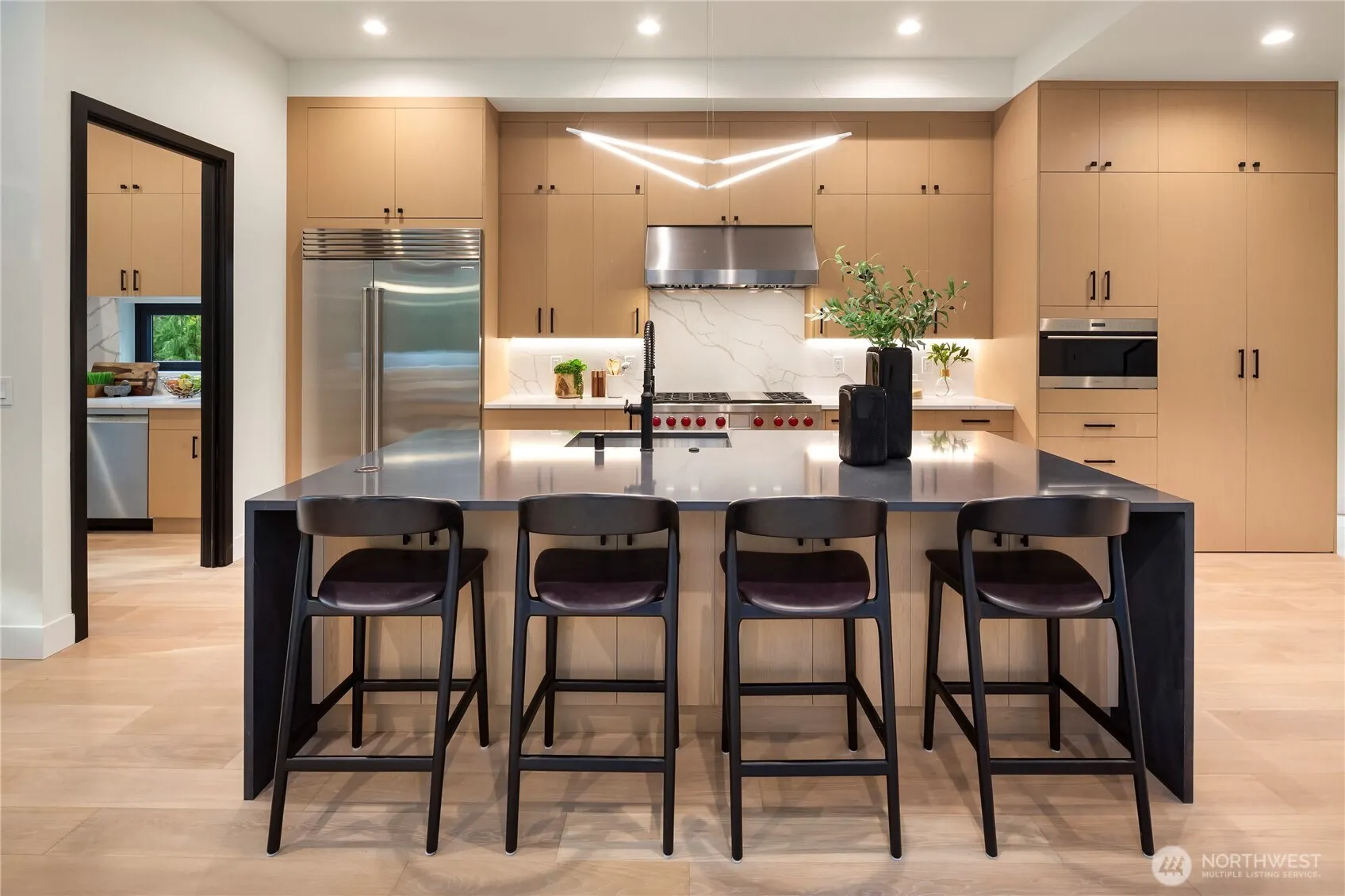 2435 109th Avenue SE, Bellevue, WA 98004