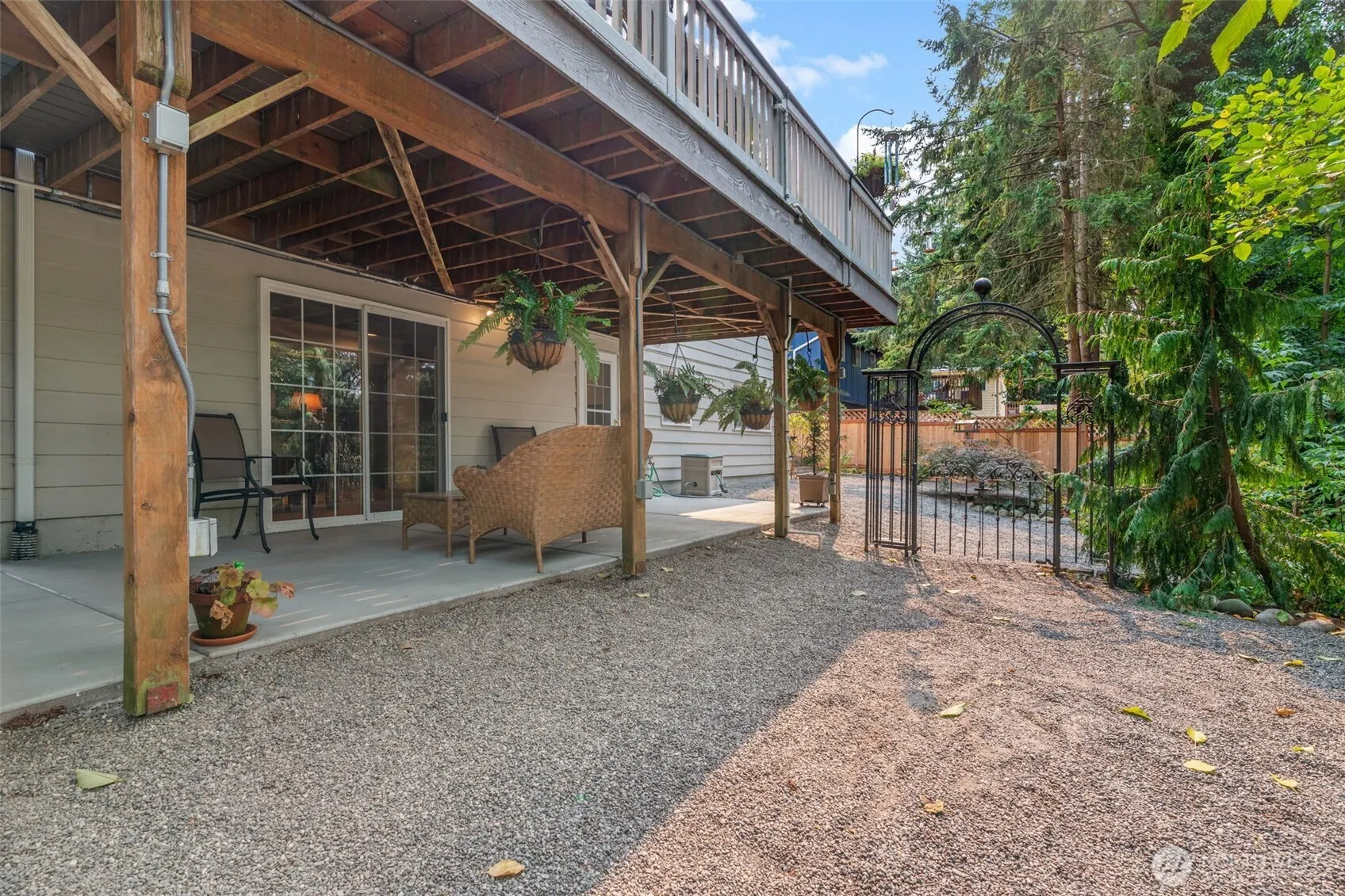 18814 75th Avenue W, Lynnwood, WA 98036