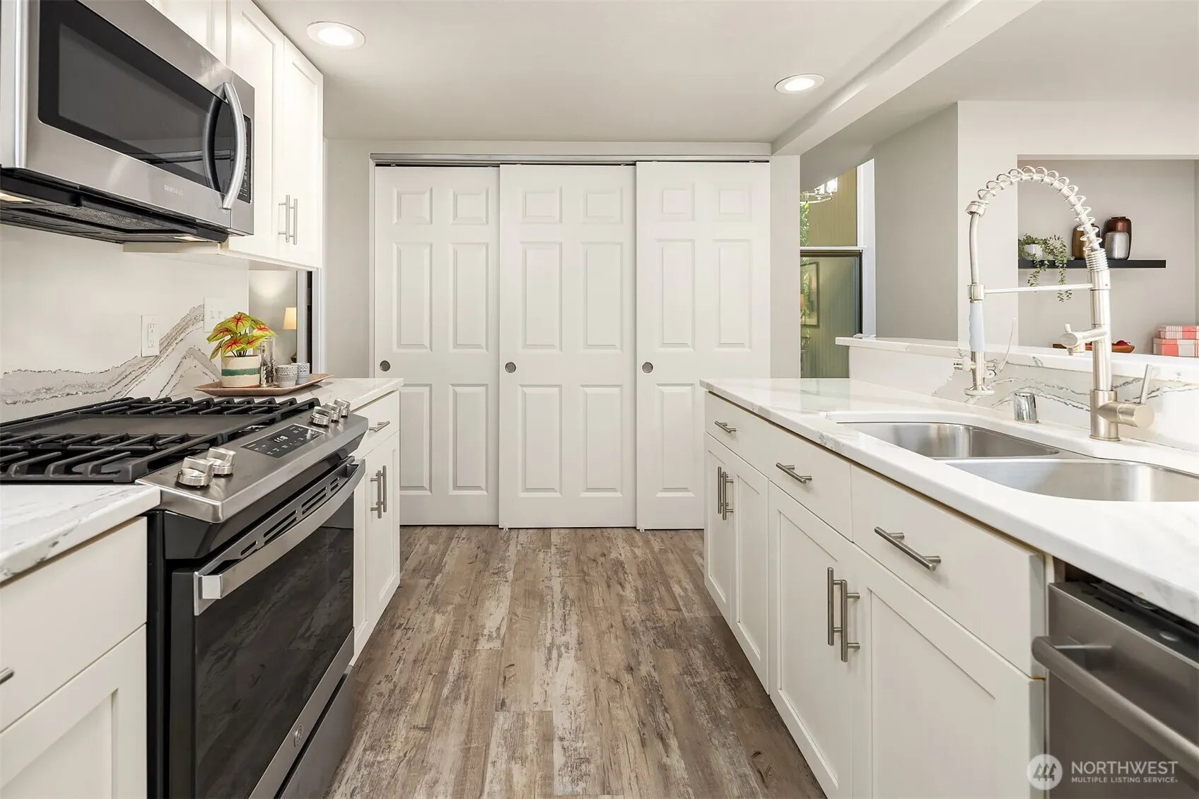 2410 Sahalee Drive W, Sammamish, WA 98074
