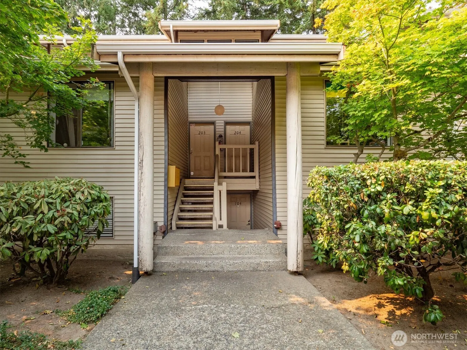 12221 100th Avenue NE #103, Kirkland, WA 98034-3719