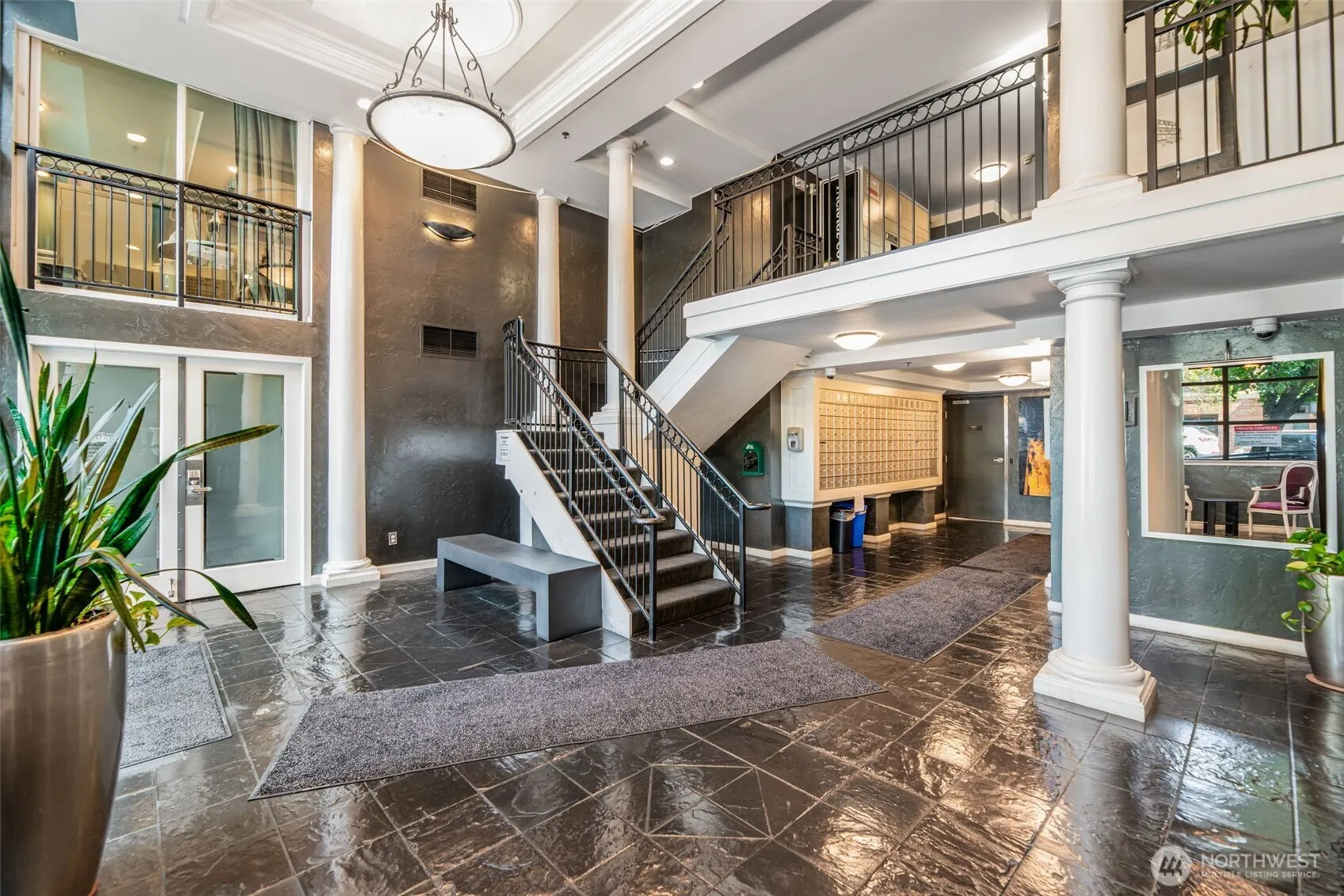 425 Vine Street #623, Seattle, WA 98121-1593
