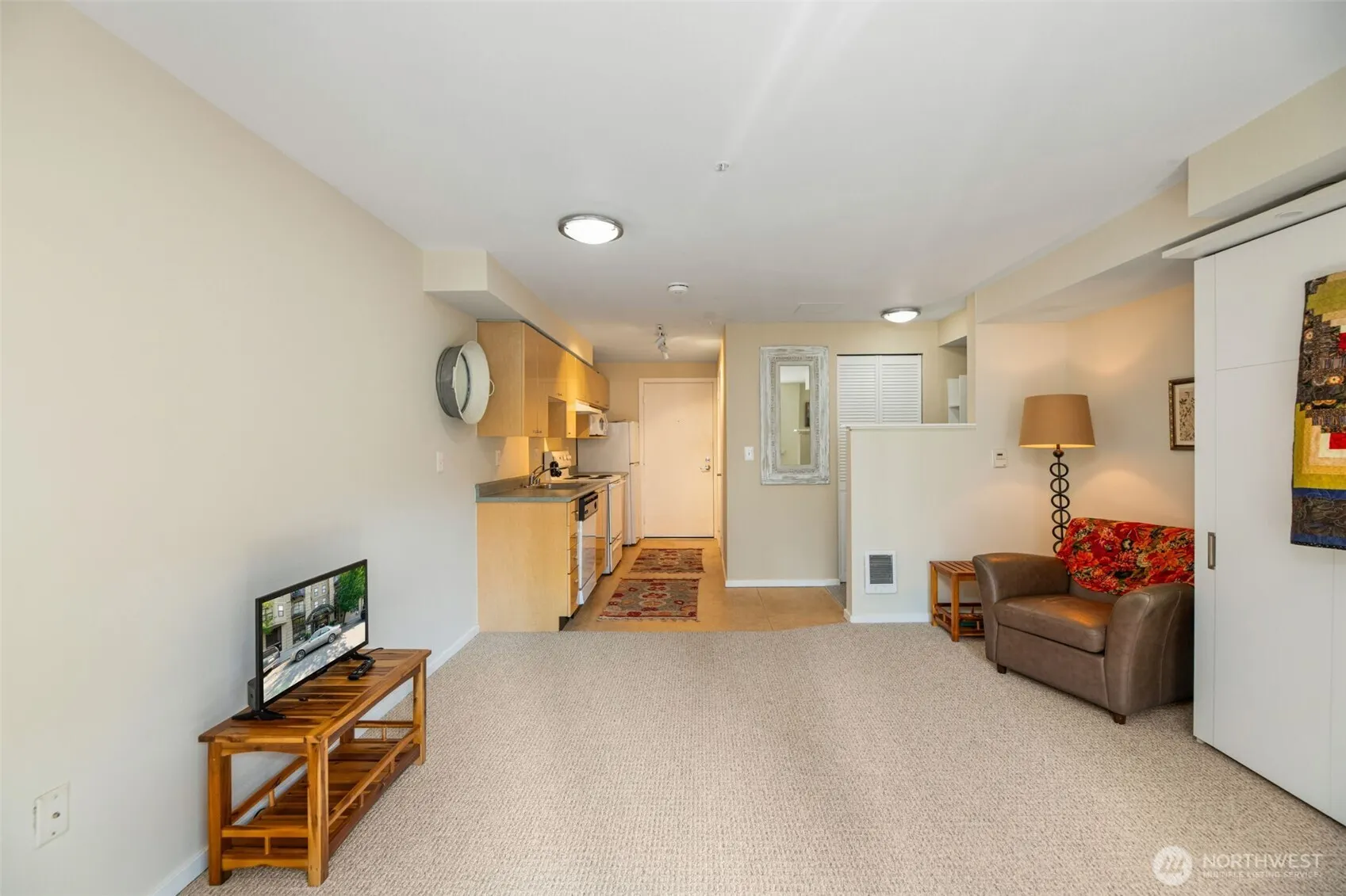 425 Vine Street #623, Seattle, WA 98121-1593
