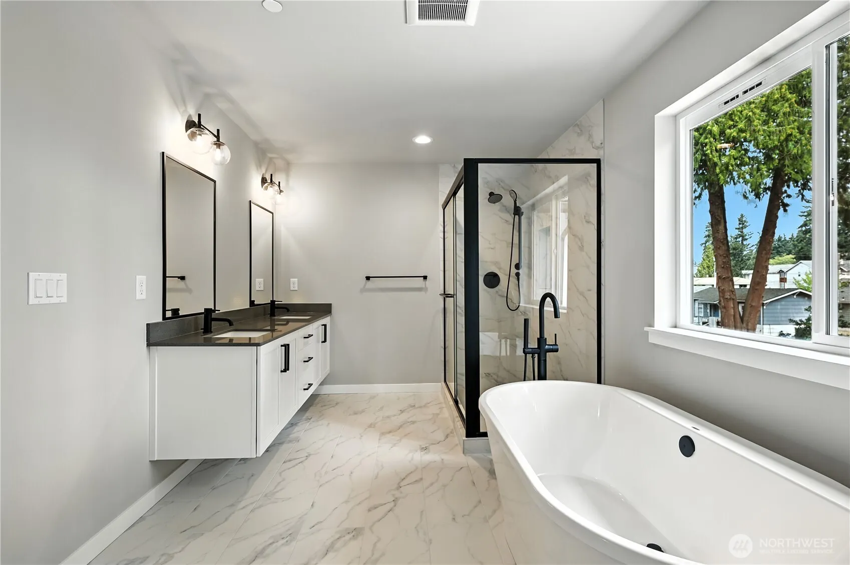 5830 186th Place SW, Lynnwood, WA 98037