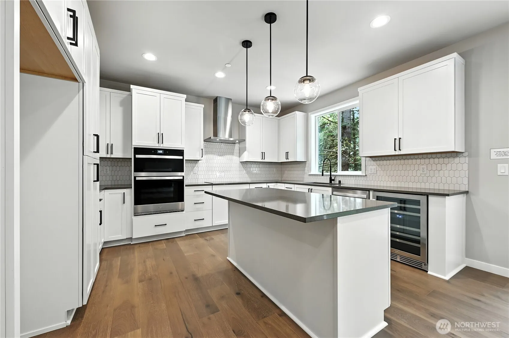 5830 186th Place SW, Lynnwood, WA 98037