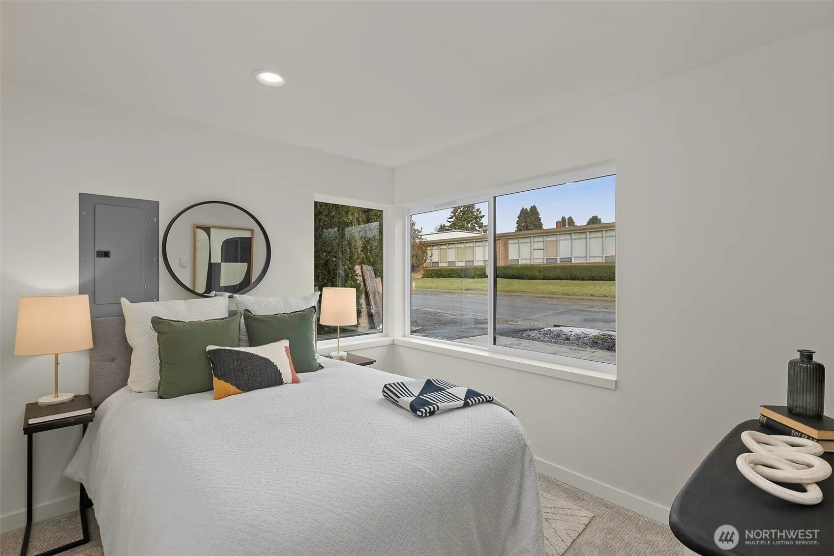 9221 C 14th Avenue NW, Seattle, WA 98117