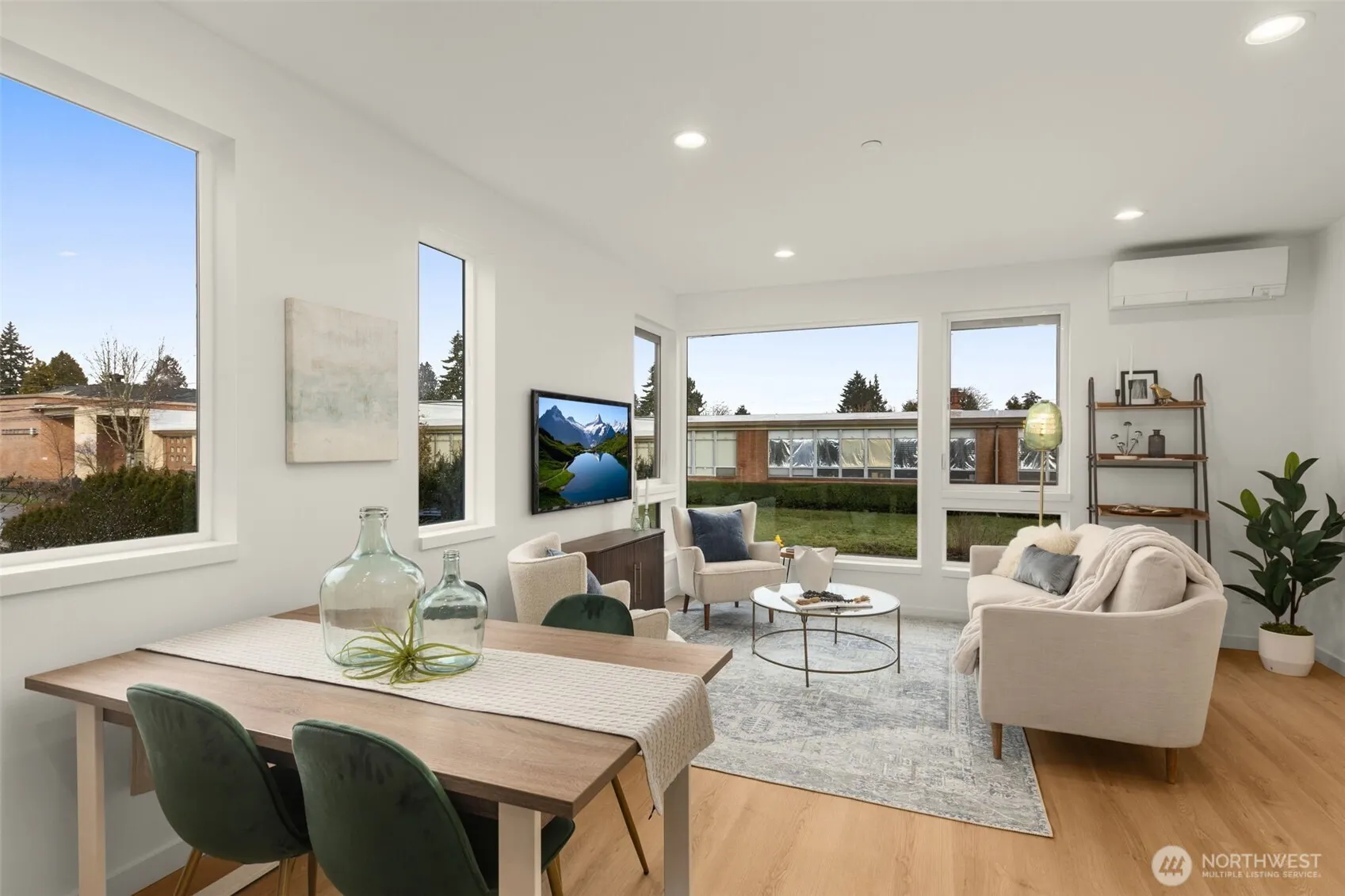 9221 C 14th Avenue NW, Seattle, WA 98117