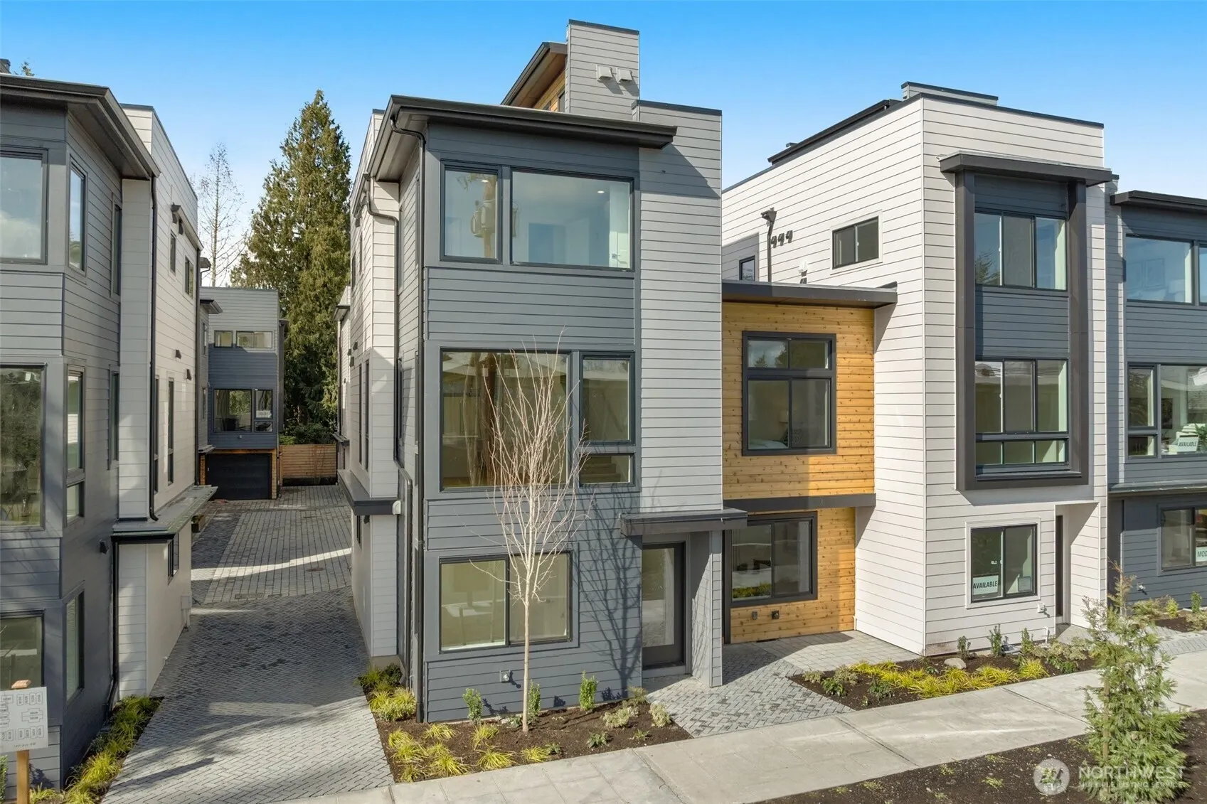 9221 C 14th Avenue NW, Seattle, WA 98117
