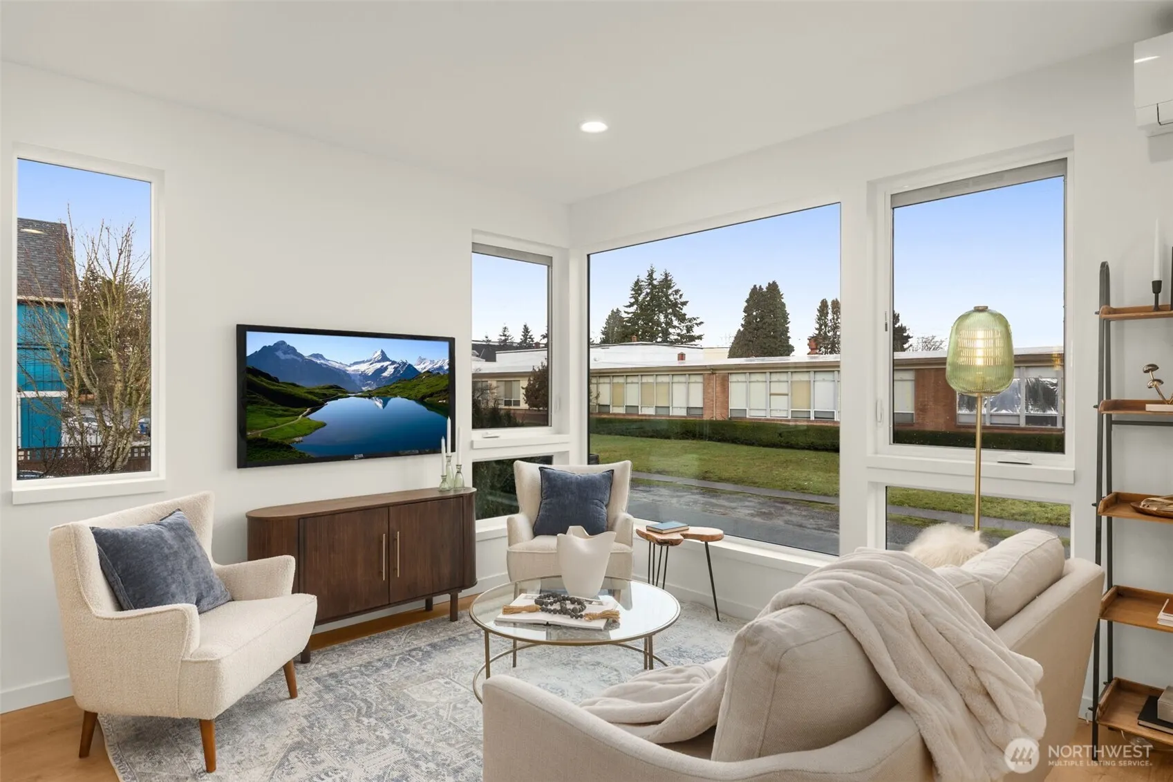 9221 C 14th Avenue NW, Seattle, WA 98117