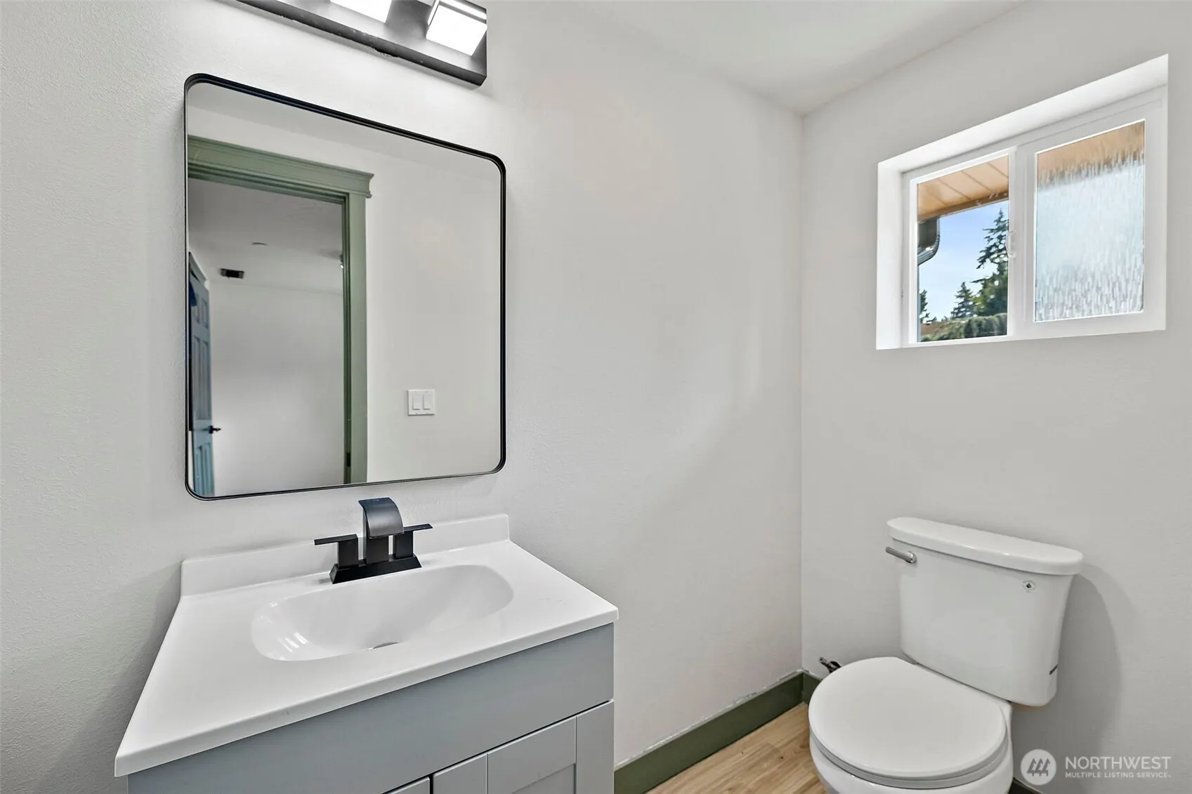 1008 E Guiberson Street , Kent, WA 98030