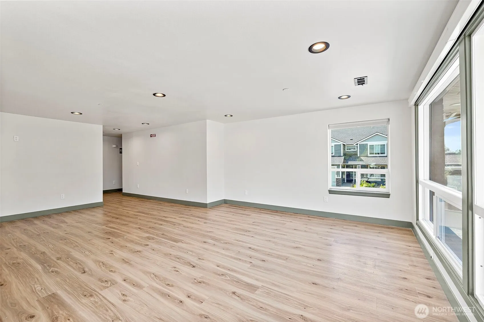 1008 E Guiberson Street , Kent, WA 98030