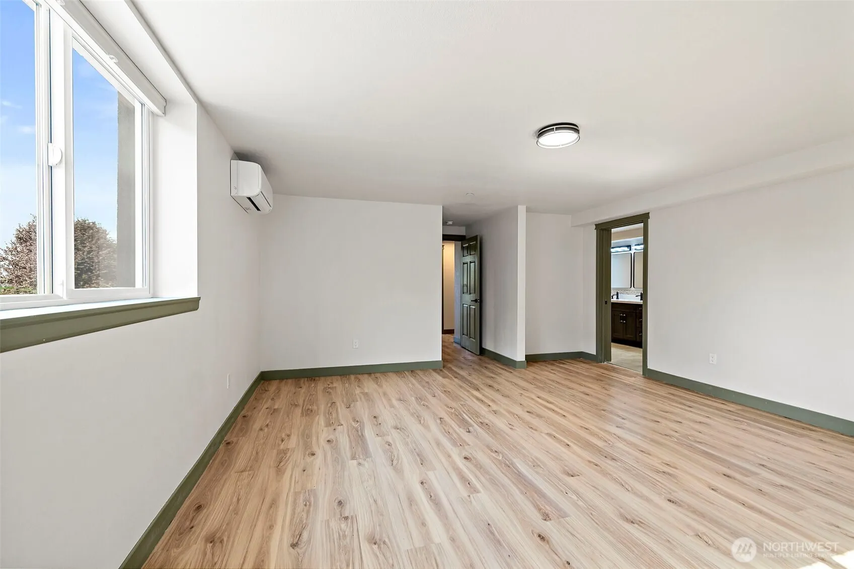 1008 E Guiberson Street , Kent, WA 98030
