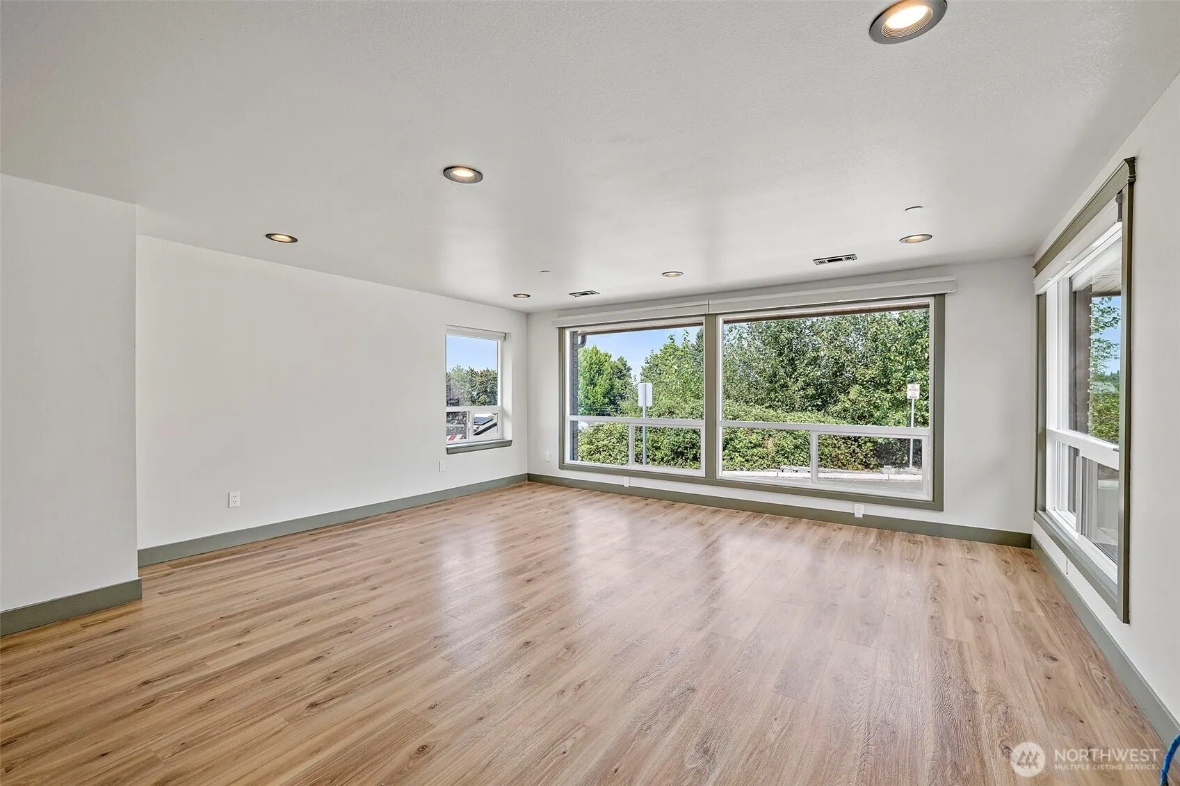 1008 E Guiberson Street , Kent, WA 98030