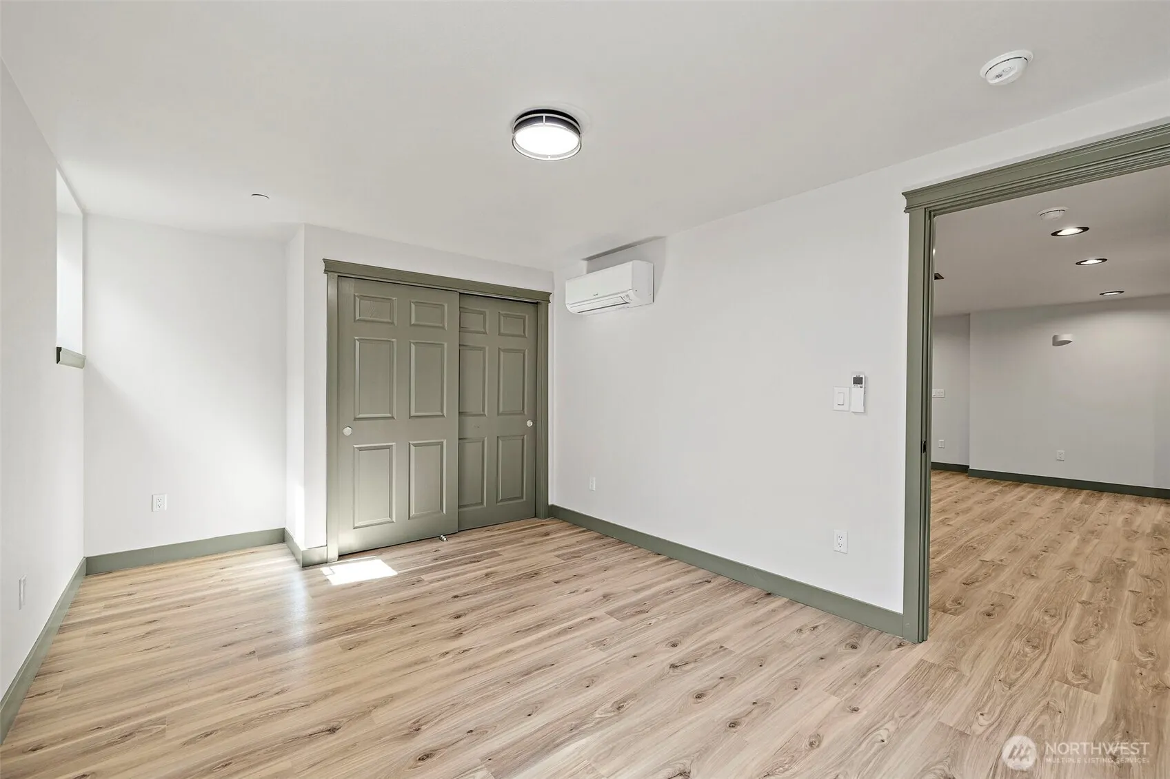 1008 E Guiberson Street , Kent, WA 98030
